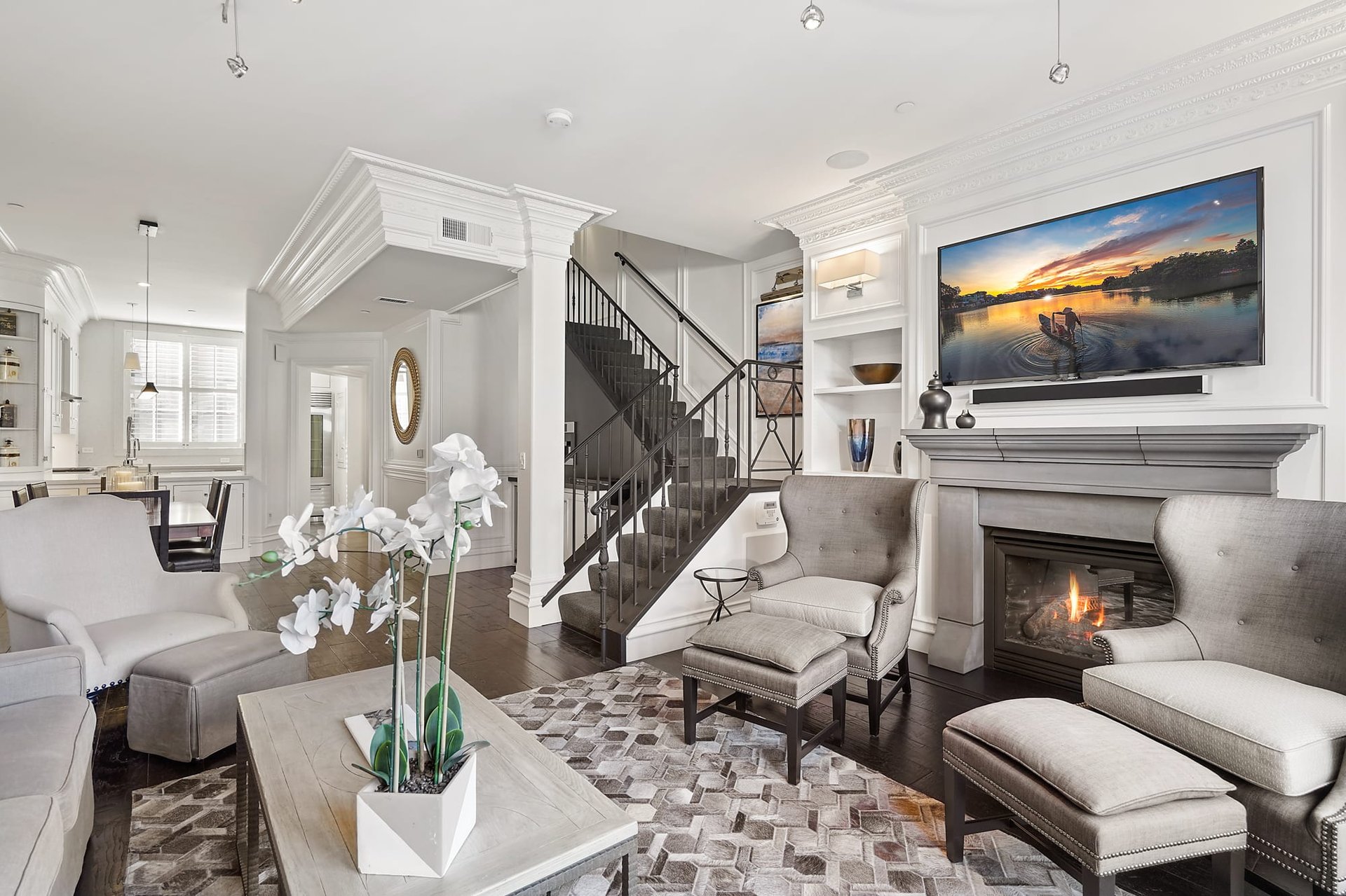 356 Santana Row APT 319