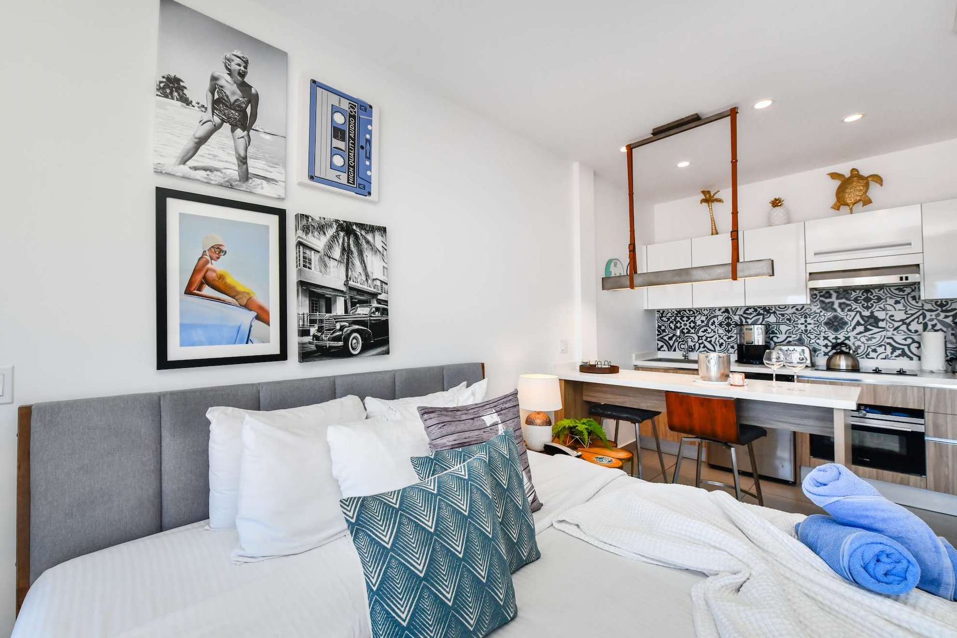Harbour House 602 S