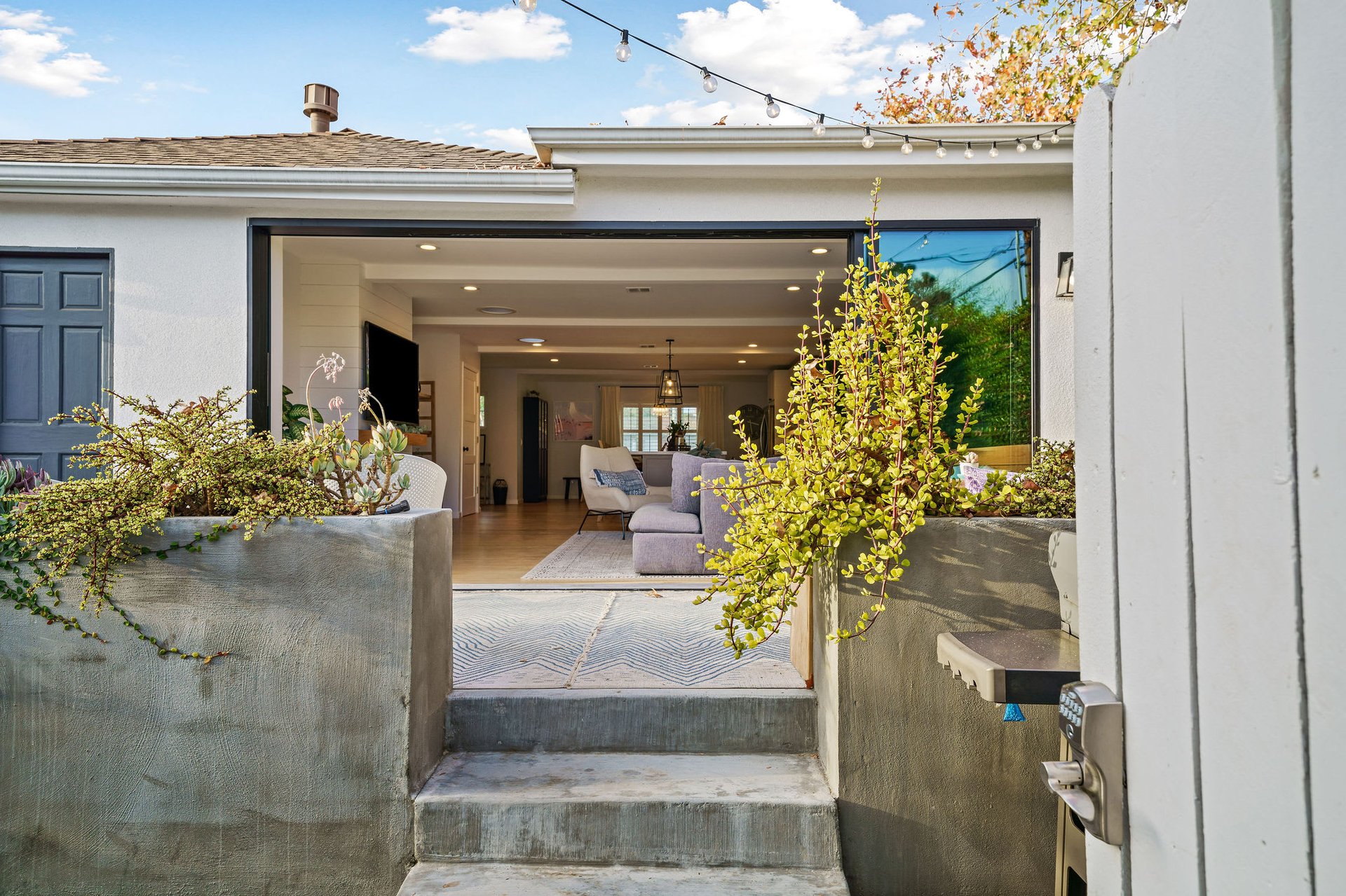 12000 Marine St, Mar Vista