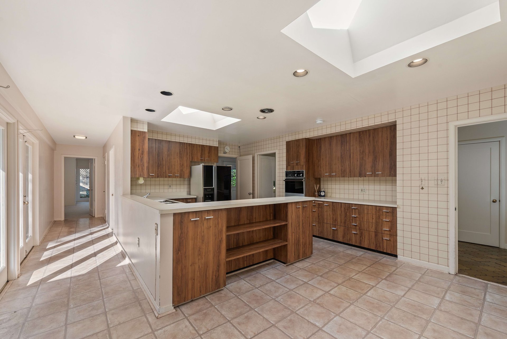211 Woodland Rd