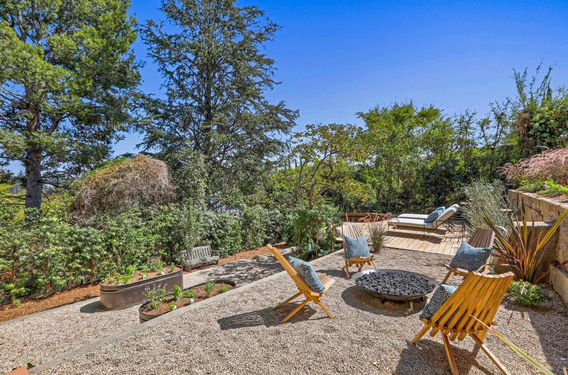  2314 Moreno Dr