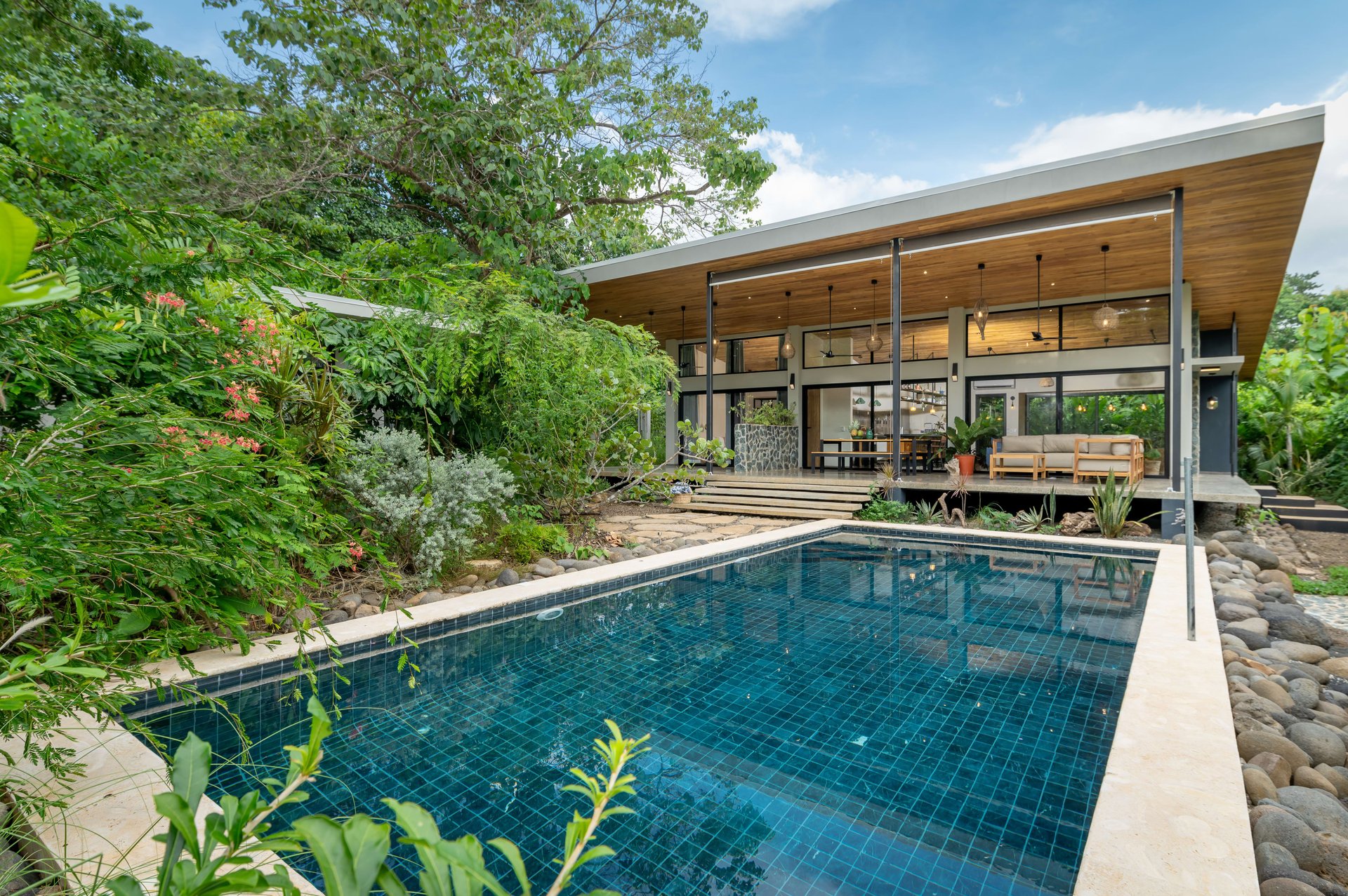 Casa Salomon | Two Stunning Houses and Expandable Land with Four Water Connections