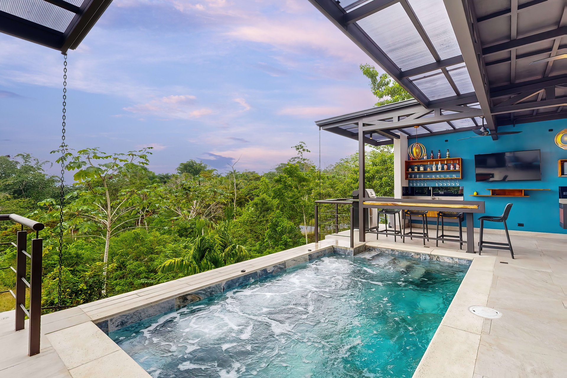 Casa Palma, Brand New Luxury 3 bedroom, 4 bathroom home with Amazing Sunset View in Quepos