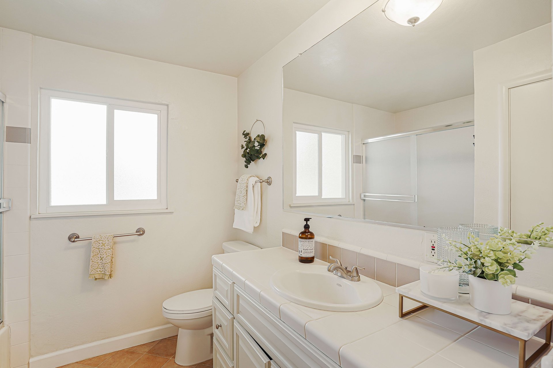 1295 Norval Way