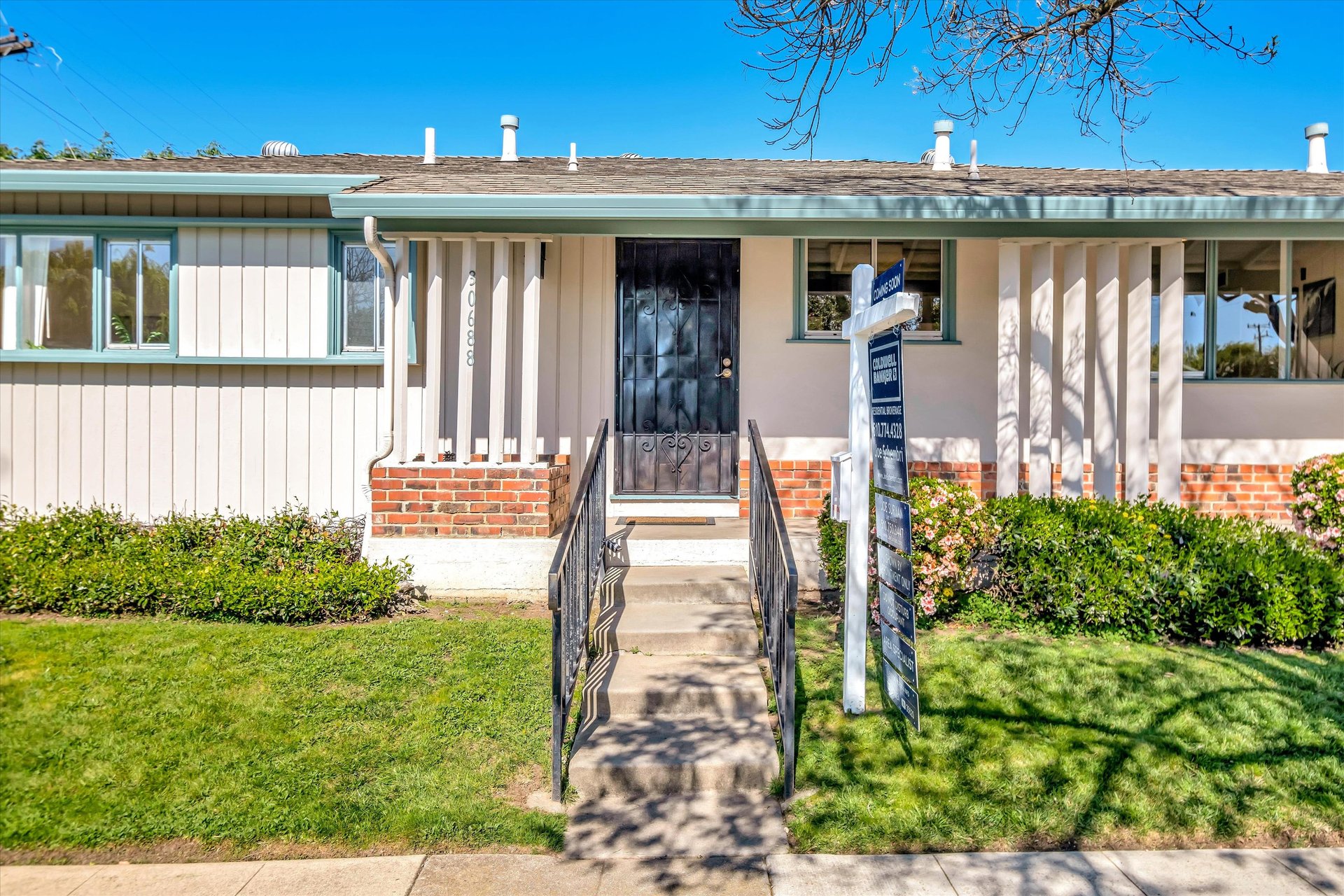 30688 Brae Burn Ave