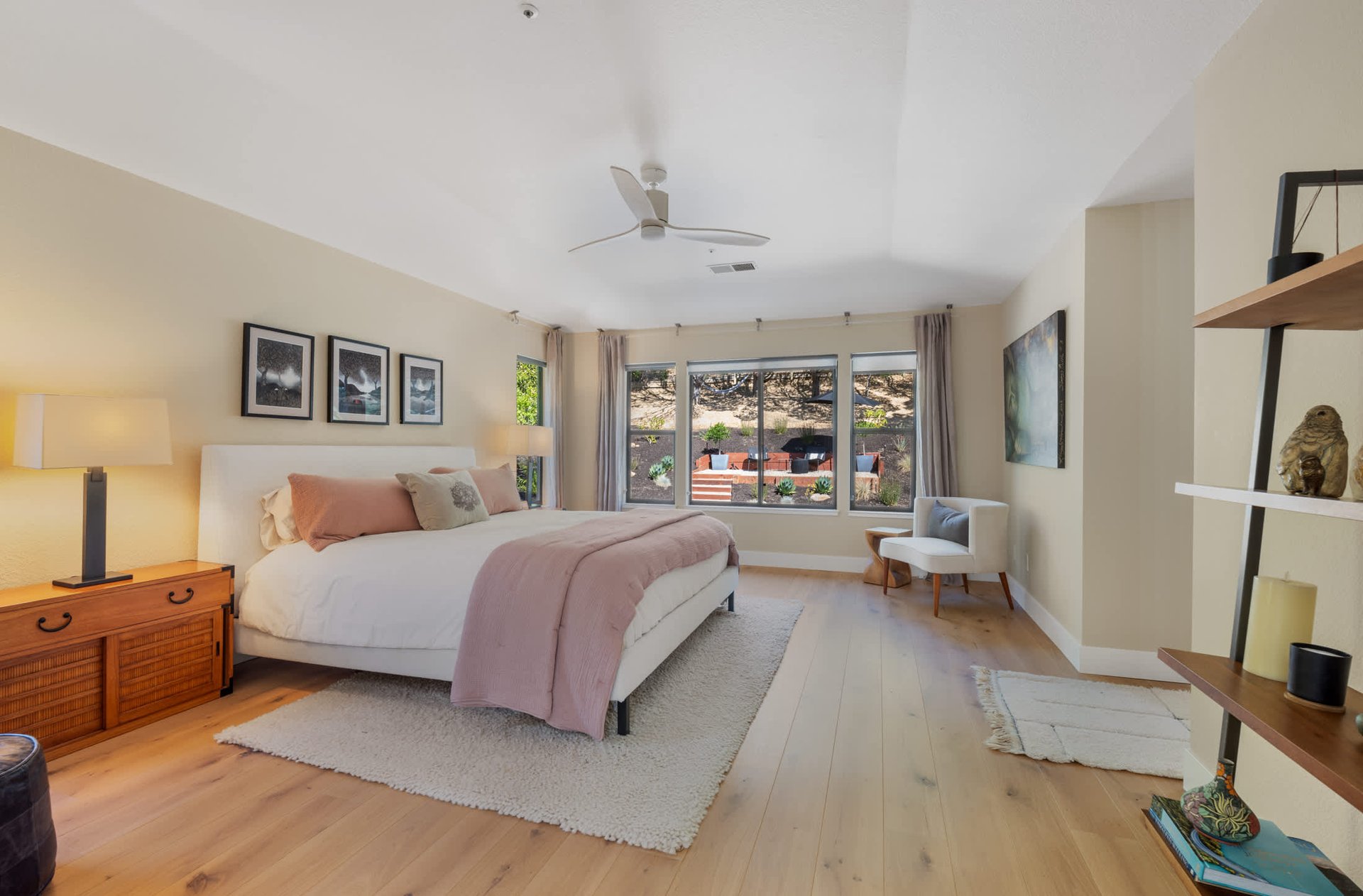 Stylish & Updated in Partridge Knolls