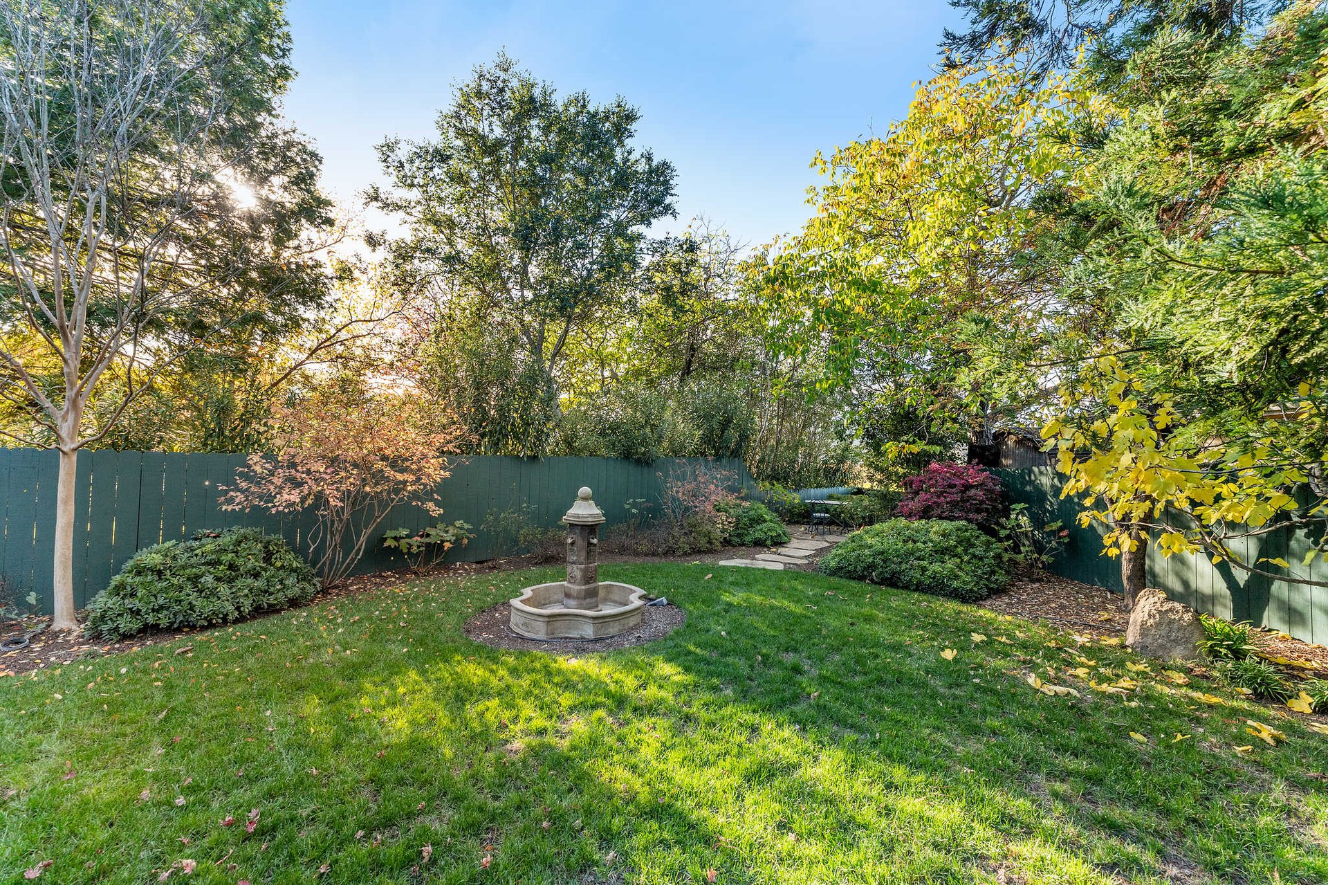 1385 Grove Court, St Helena