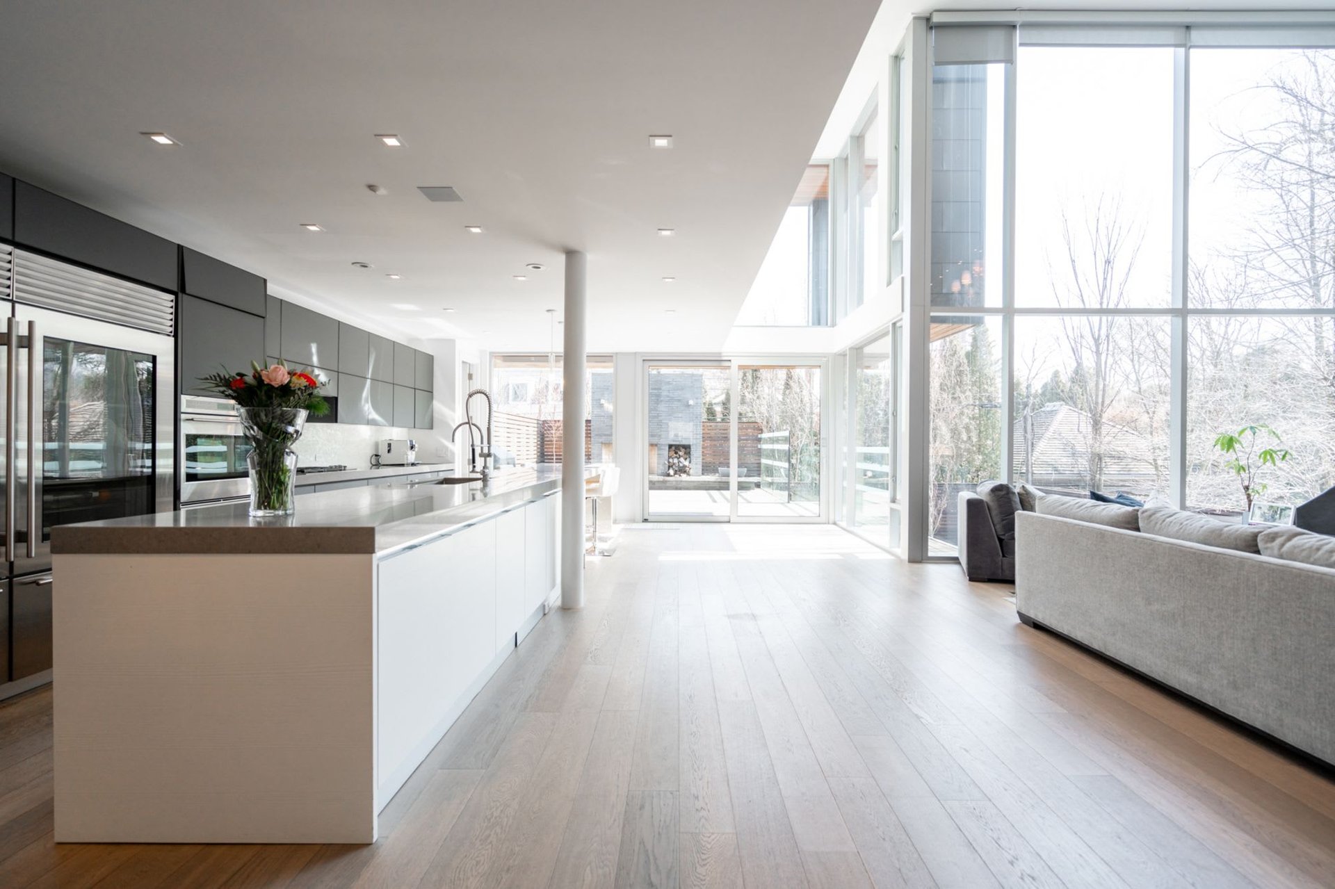 143 Dunvegan Rd