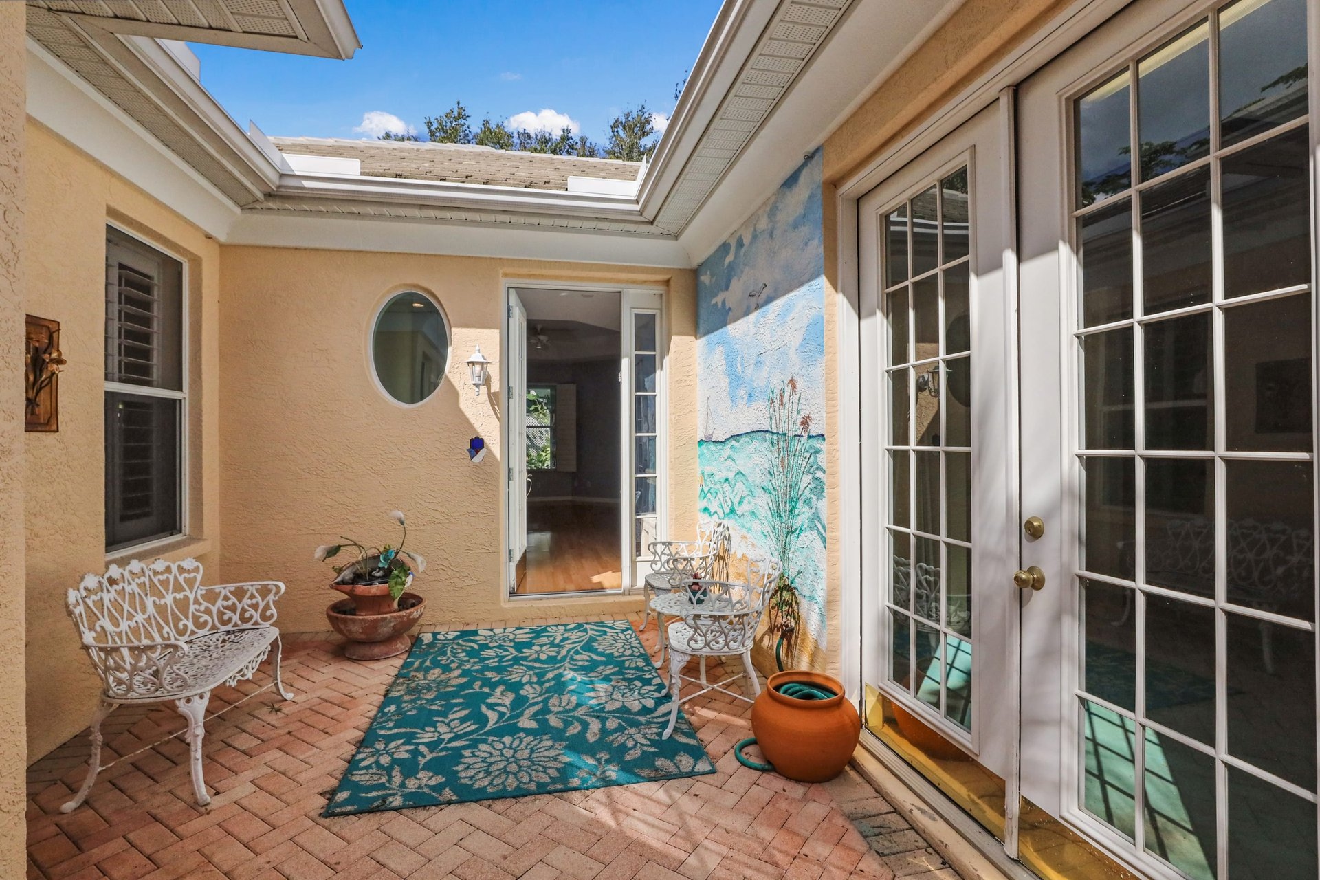 1379 Tearose Place