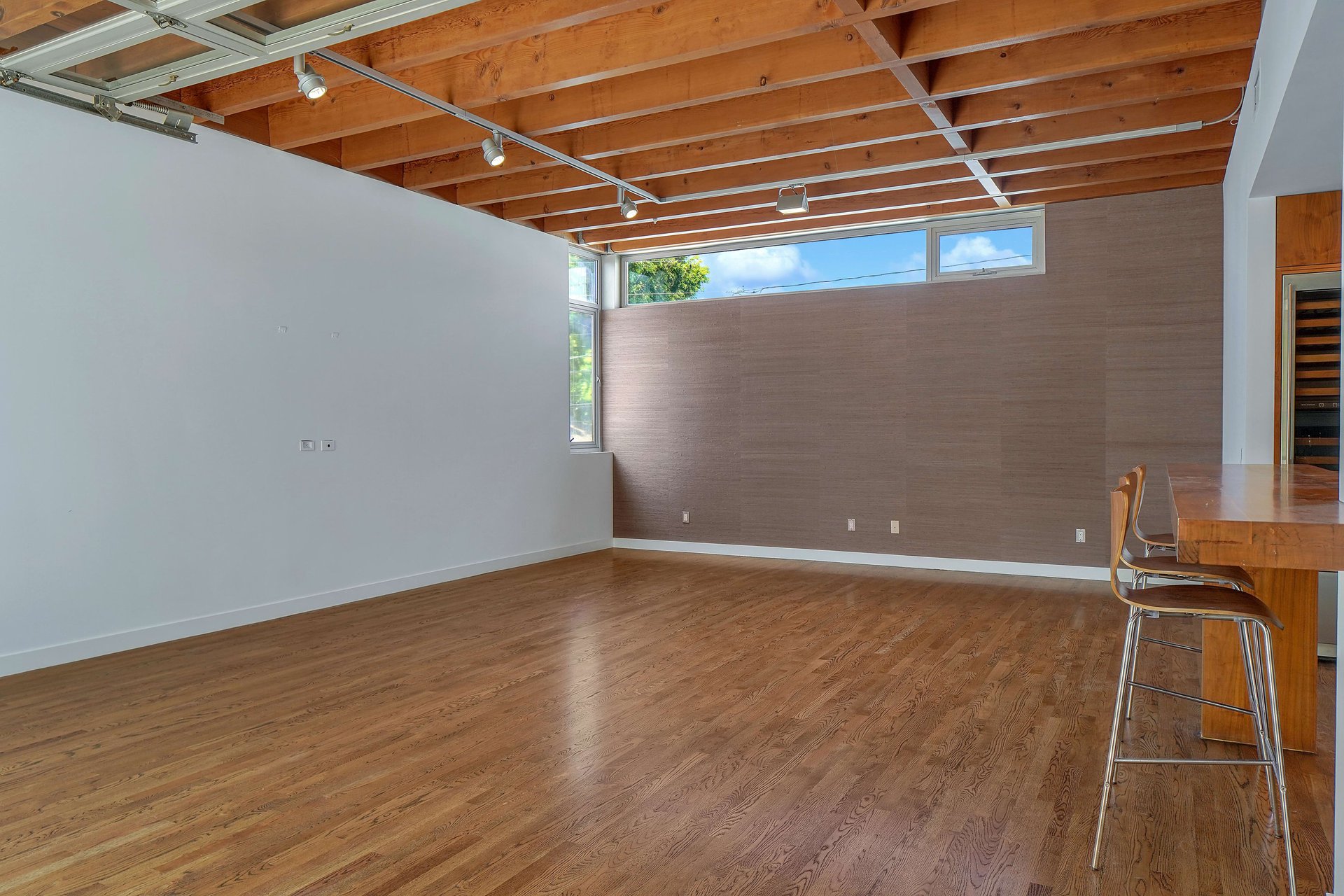 35 Sunset Ave