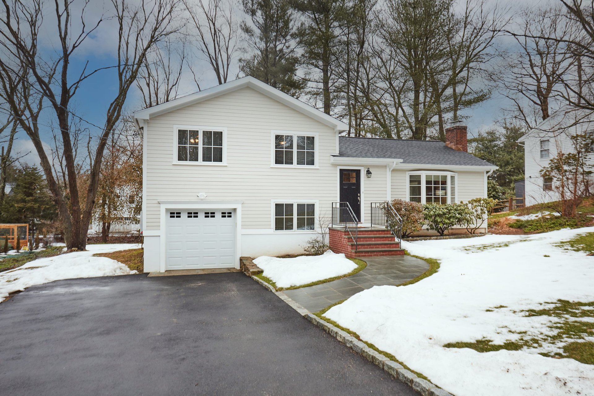7 West Ambler Road