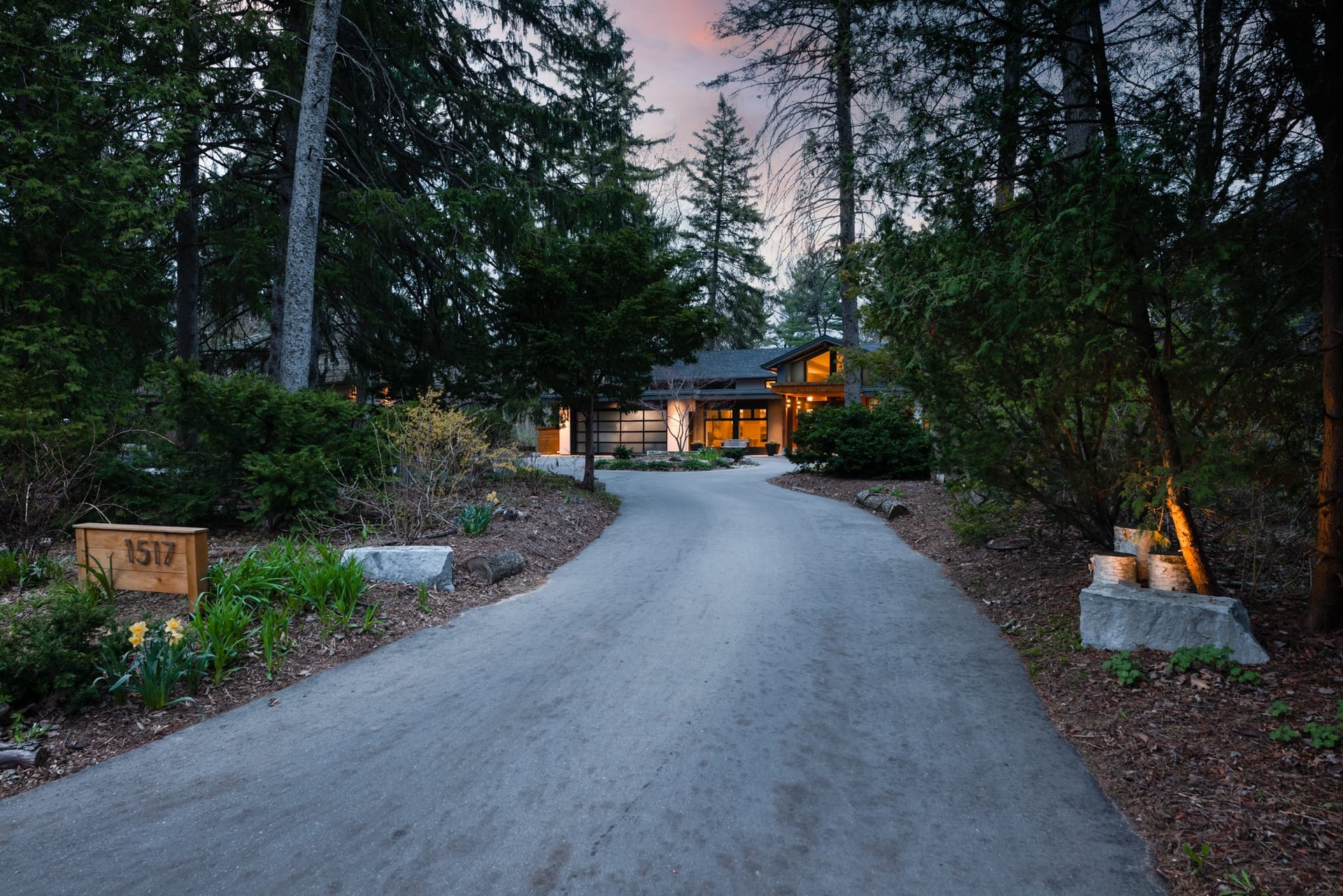 1517 Stavebank Rd