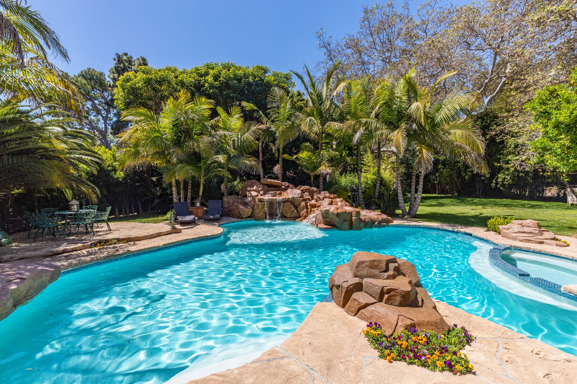 6405 BONSALL DR