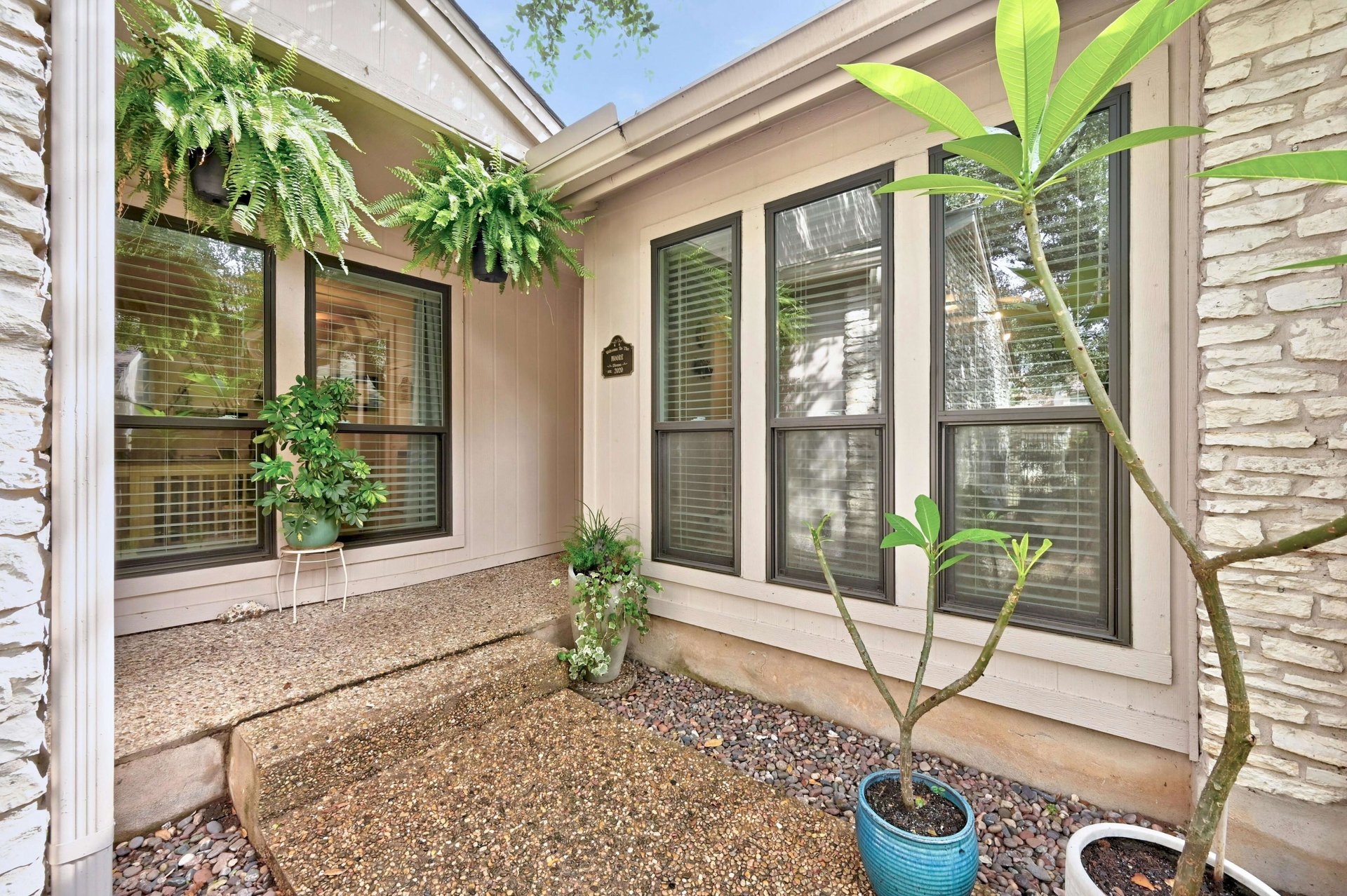 Alluring One-Story Home in in the Coveted 78759!