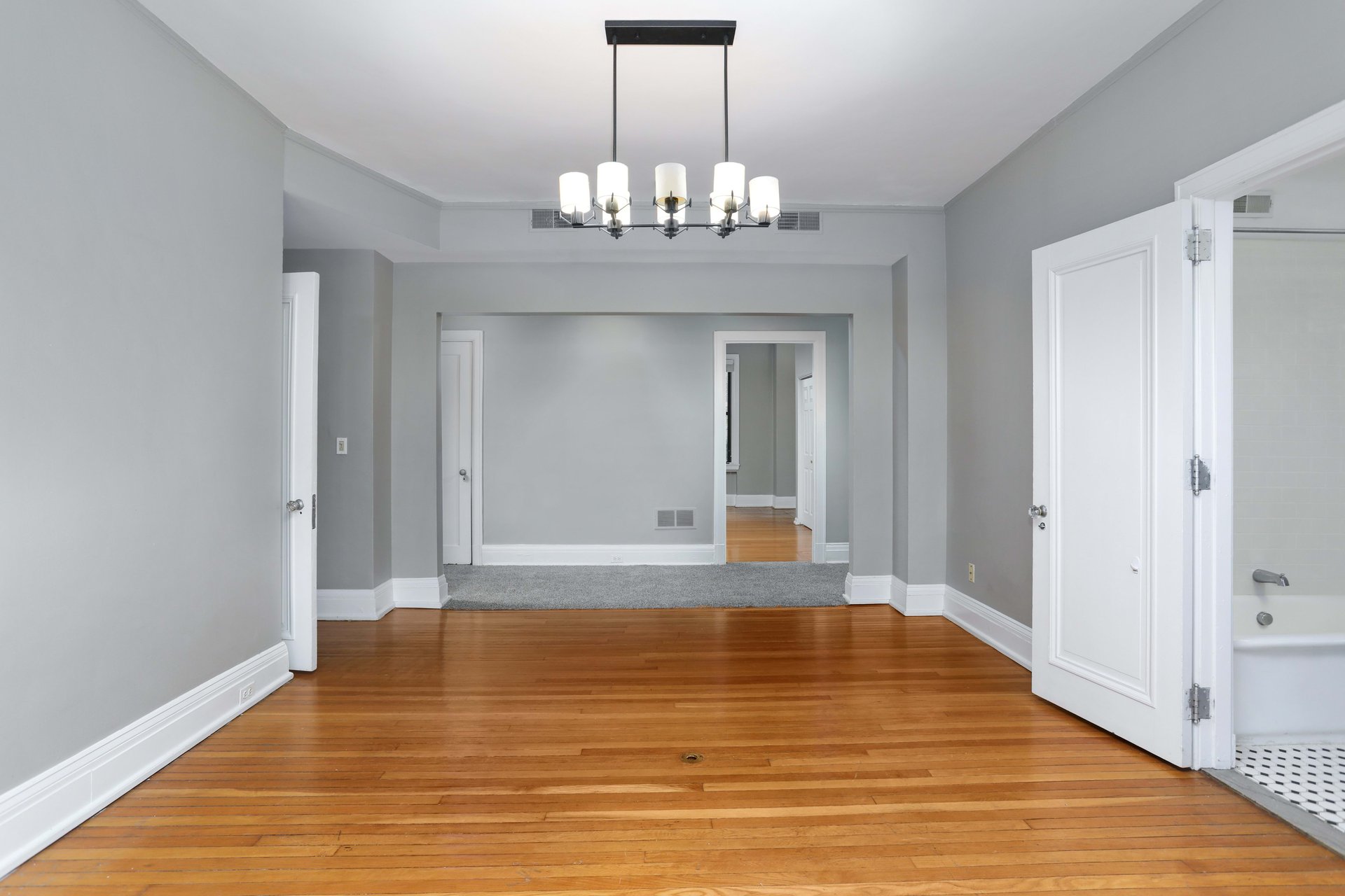 2900 E Jefferson Avenue Unit: A100