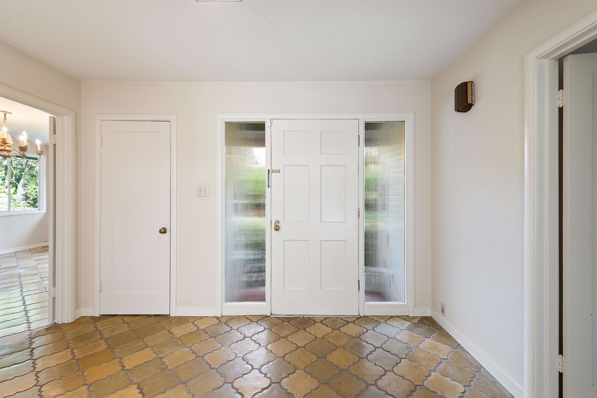 211 Woodland Rd