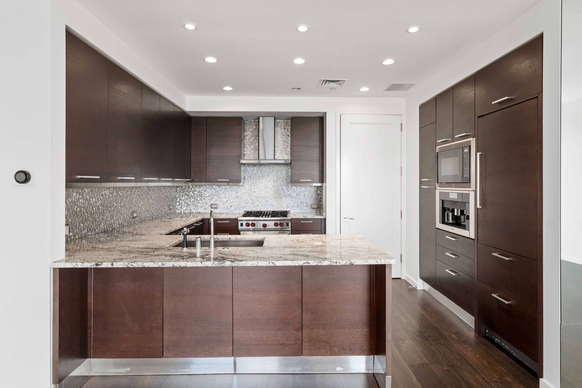 200 Congress Ave #37A