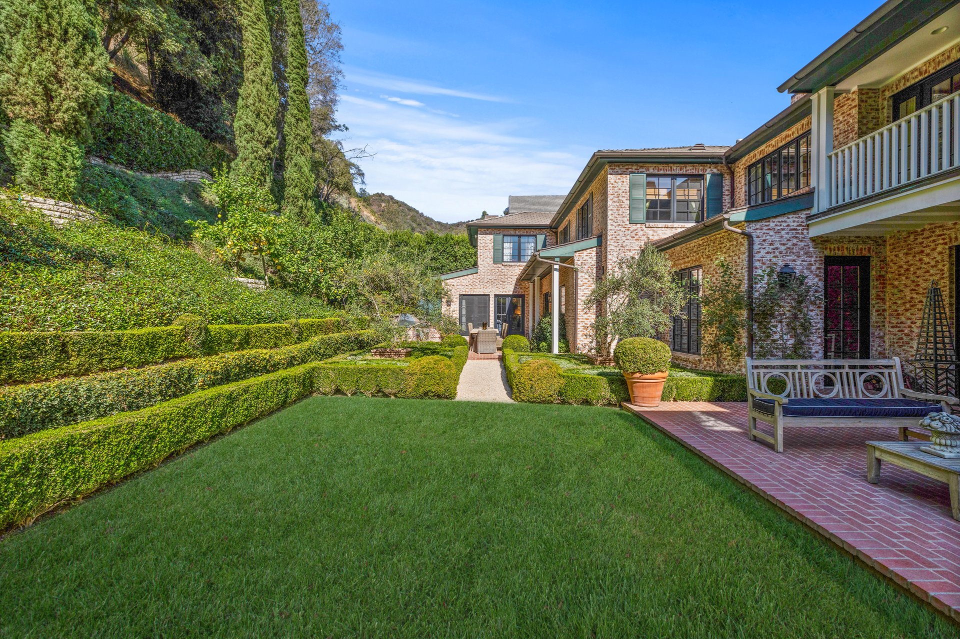 1273 Stone Canyon Road