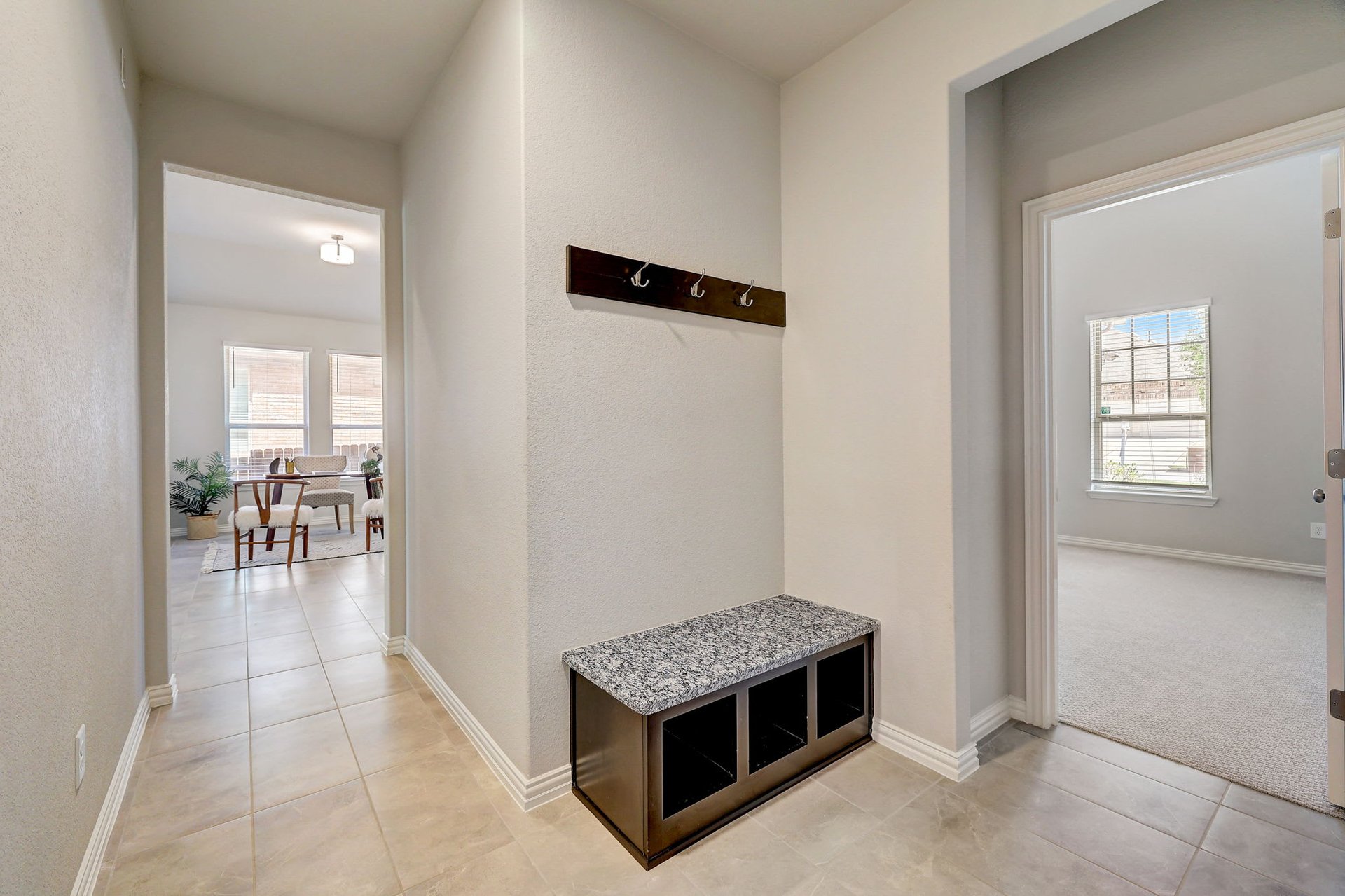 Charming single-story home in the desirable Paloma Lake in RR that backs to a greenbelt!