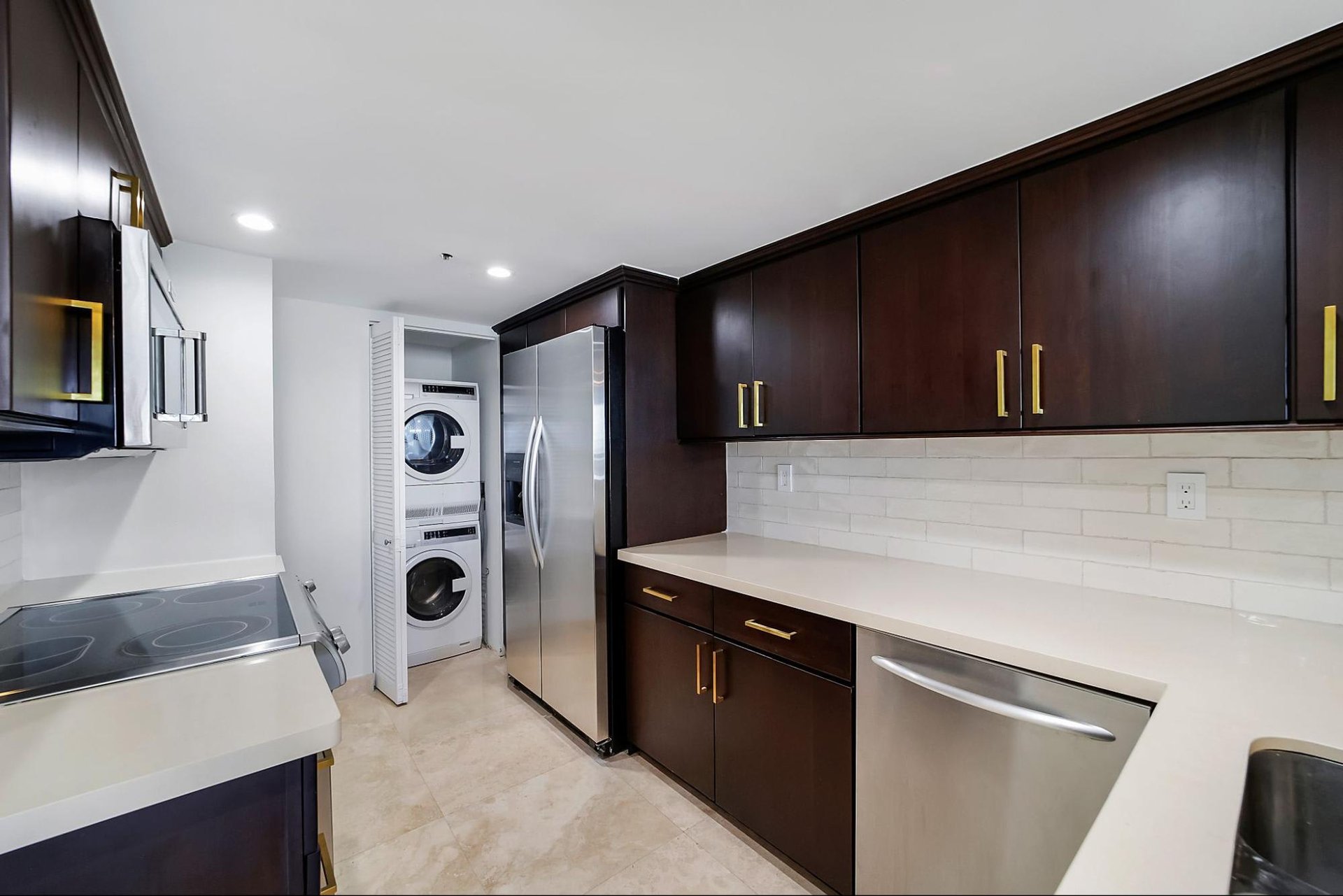 1717 N Bayshore Drive #3737