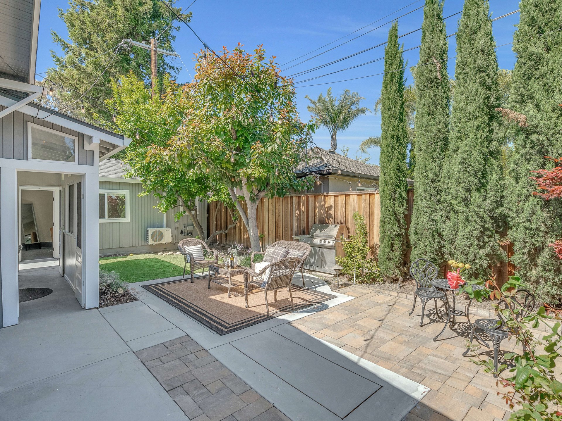 986 Katherine Court