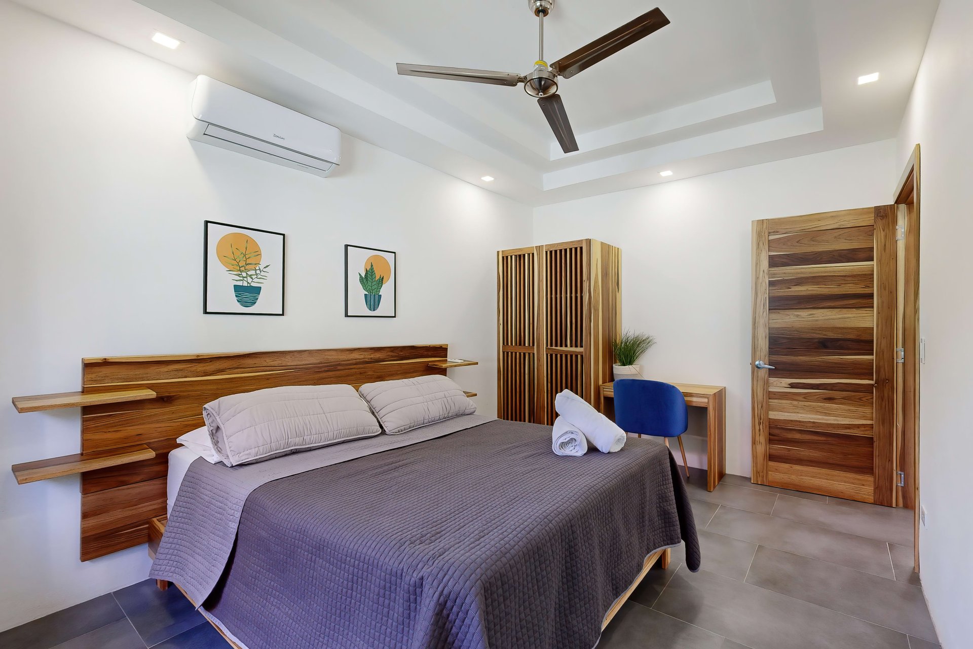 Modern Construction 3 Beds, 2,5 Baths Home.  Best Deal in Uvita! 