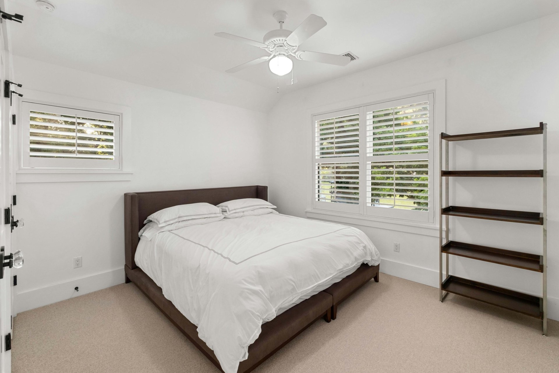 3120 Edgewater Drive