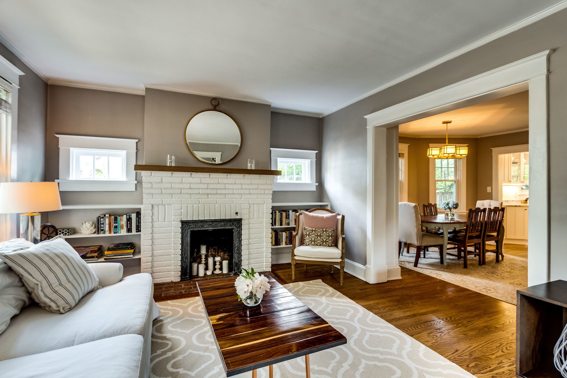 23 E Walnut Street