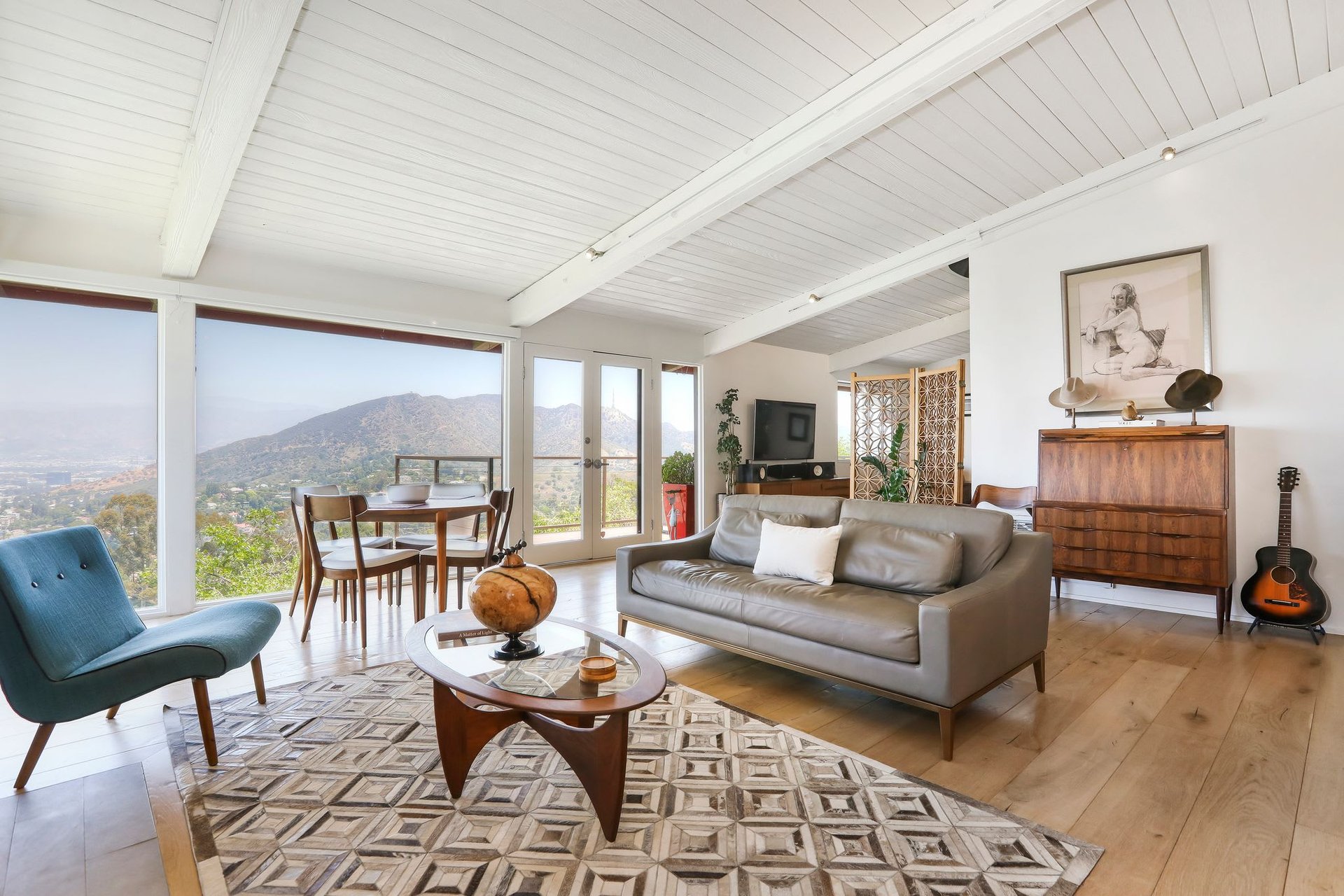  7185 Pacific View Dr