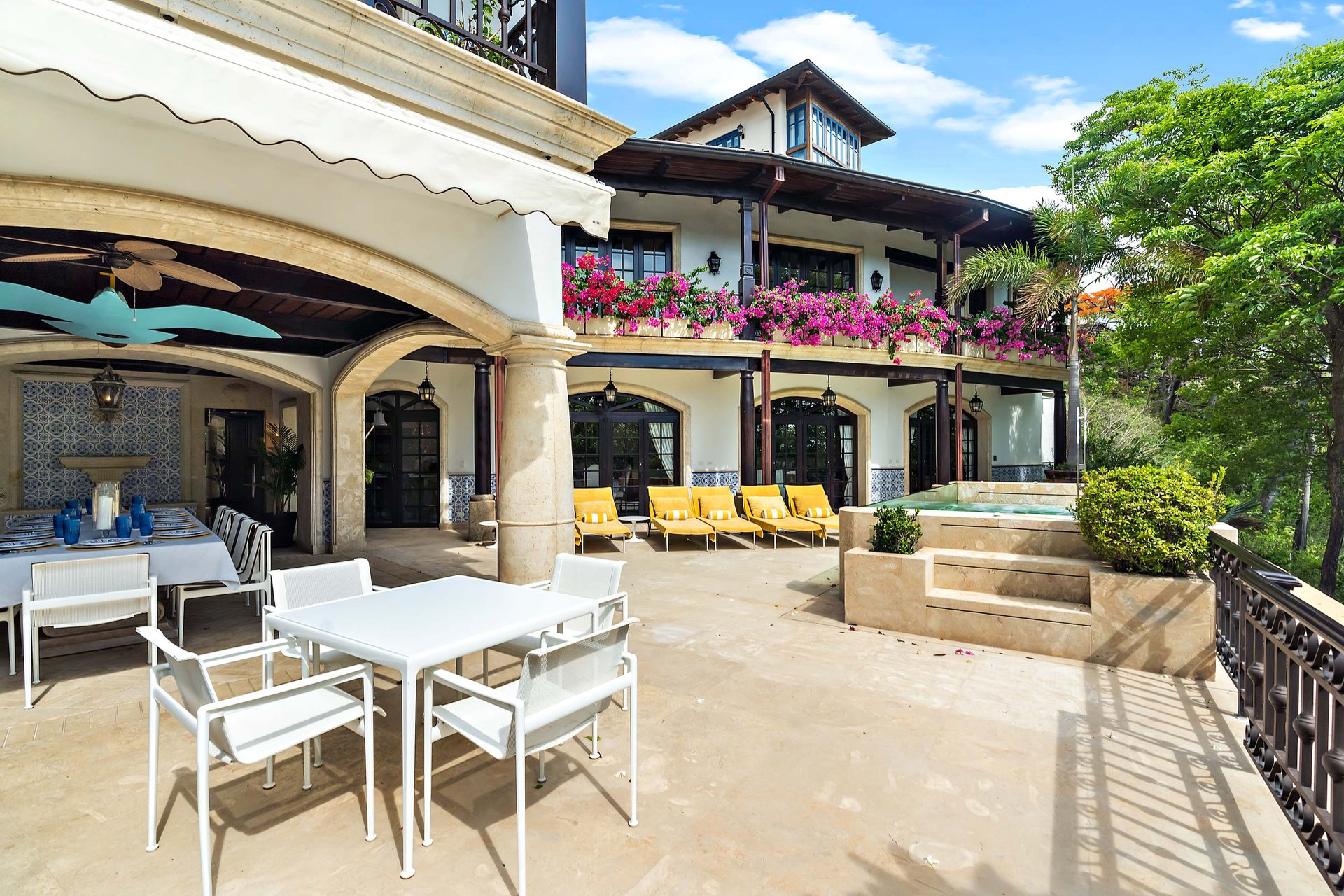 27 Cartagena | Unique Luxury Beachfront Home