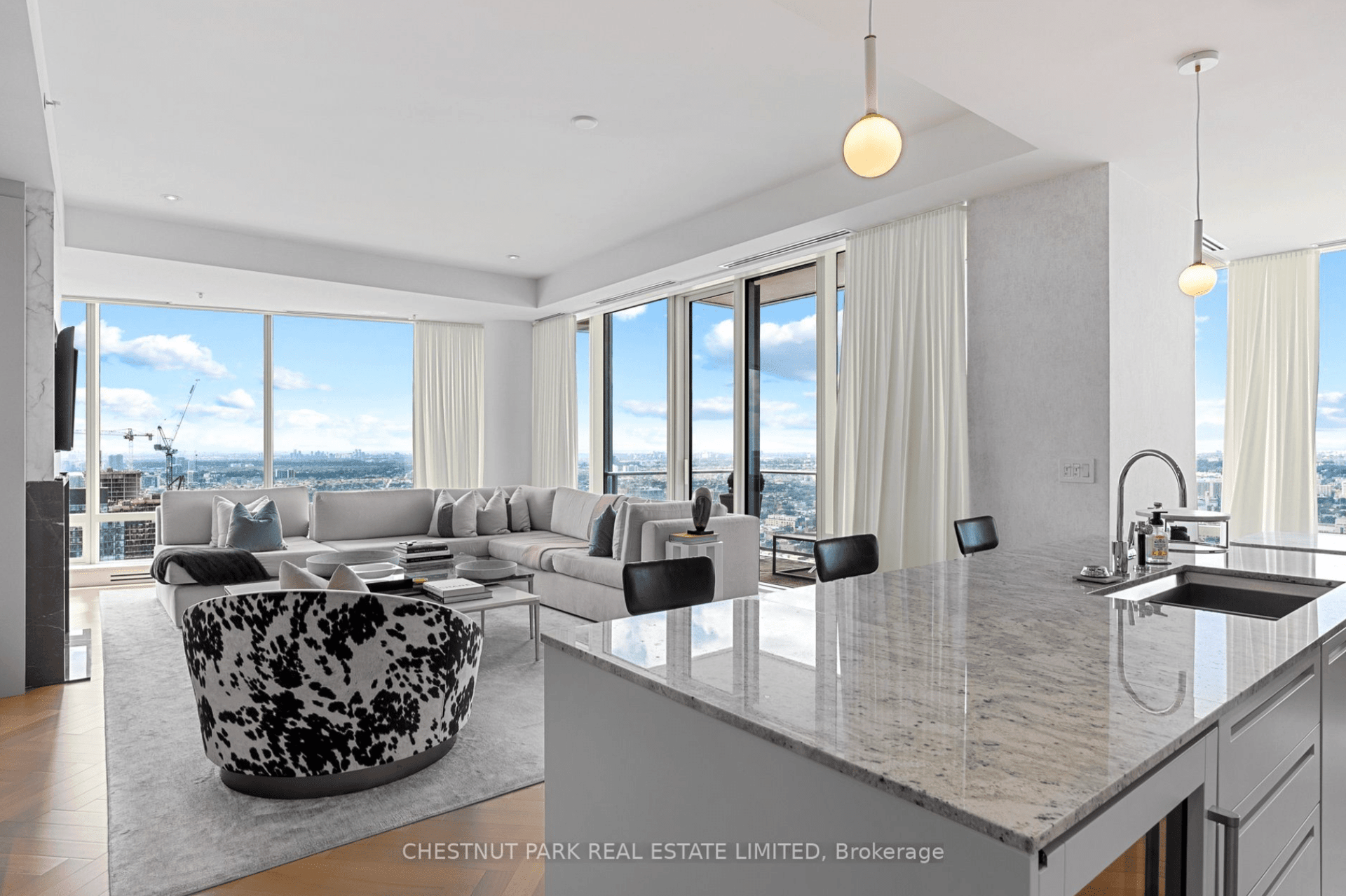 Suite 5203- 180 University Avenue