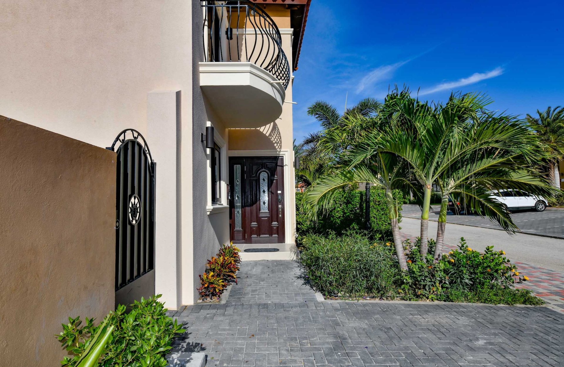 Duplex in Gold coast Unit 169 A