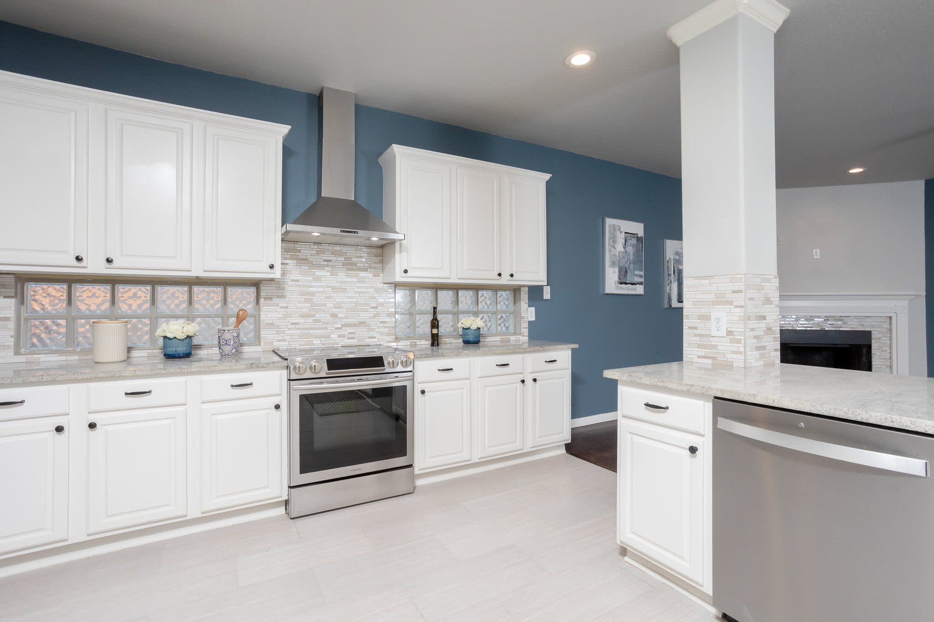 24843 CRESCENT RUN