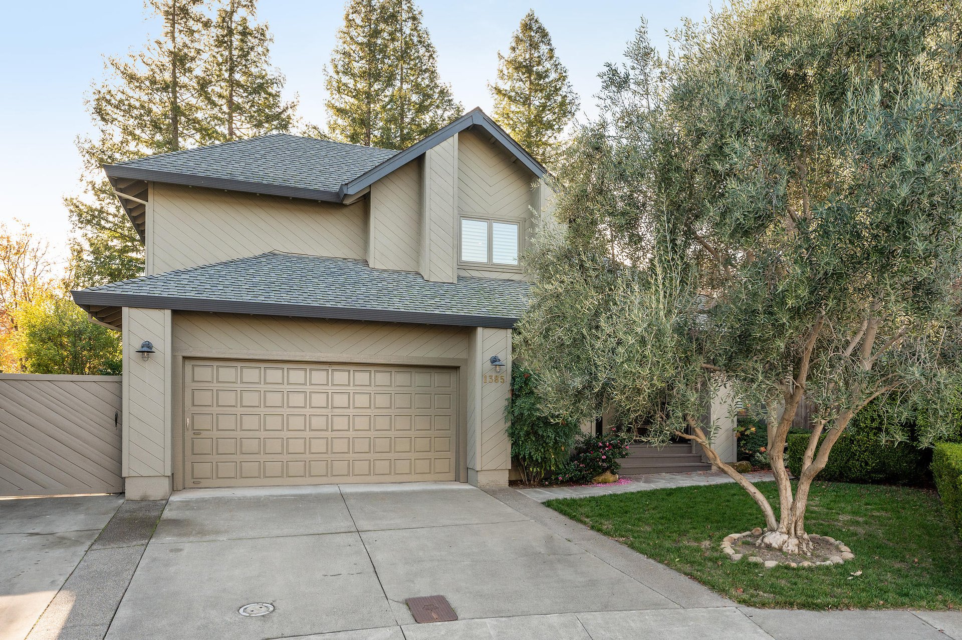 1385 Grove Court, St Helena