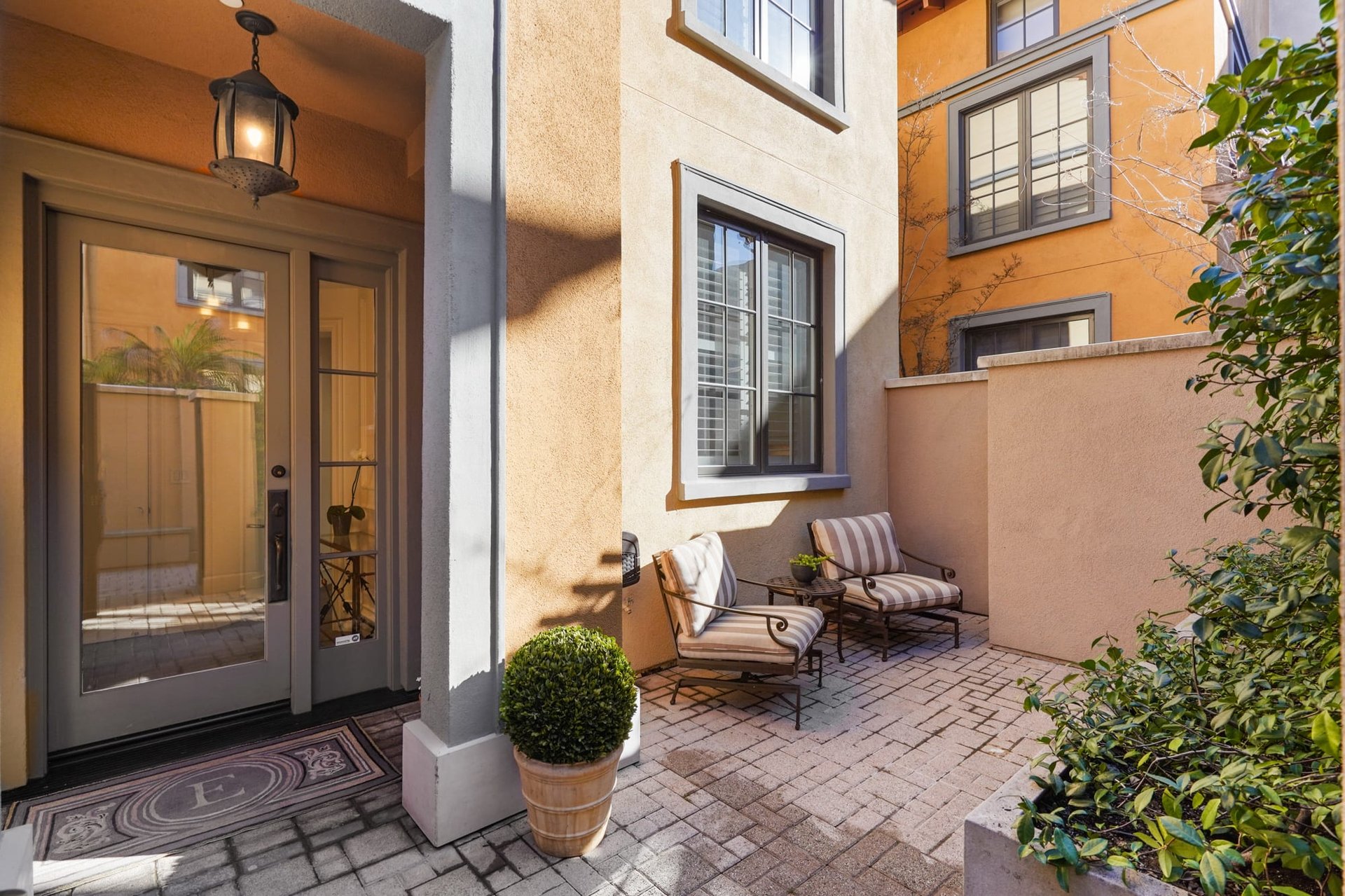 356 Santana Row APT 319