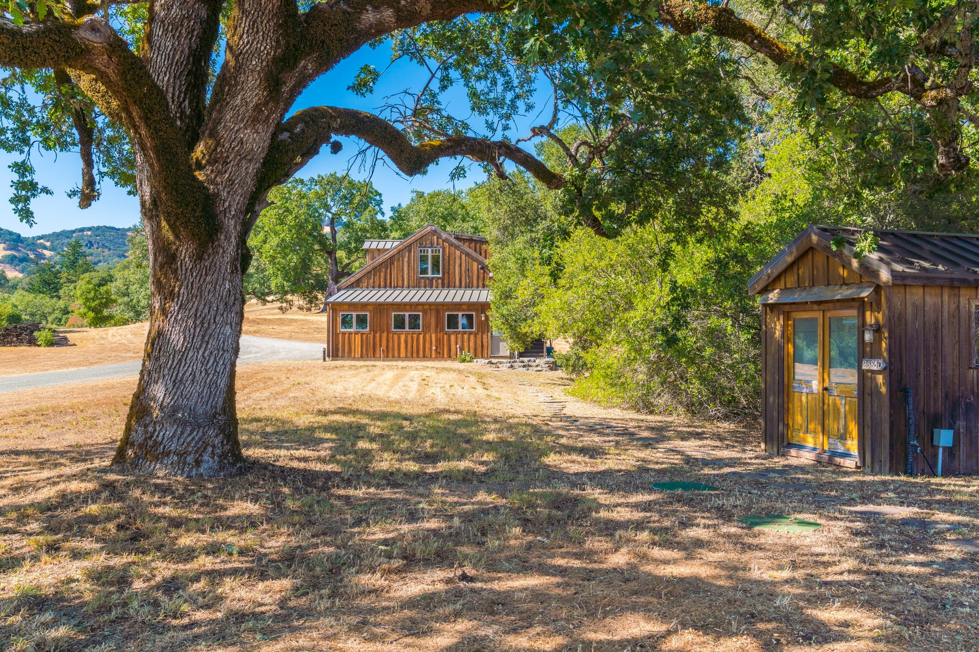 Modern Anderson Valley Enclave
