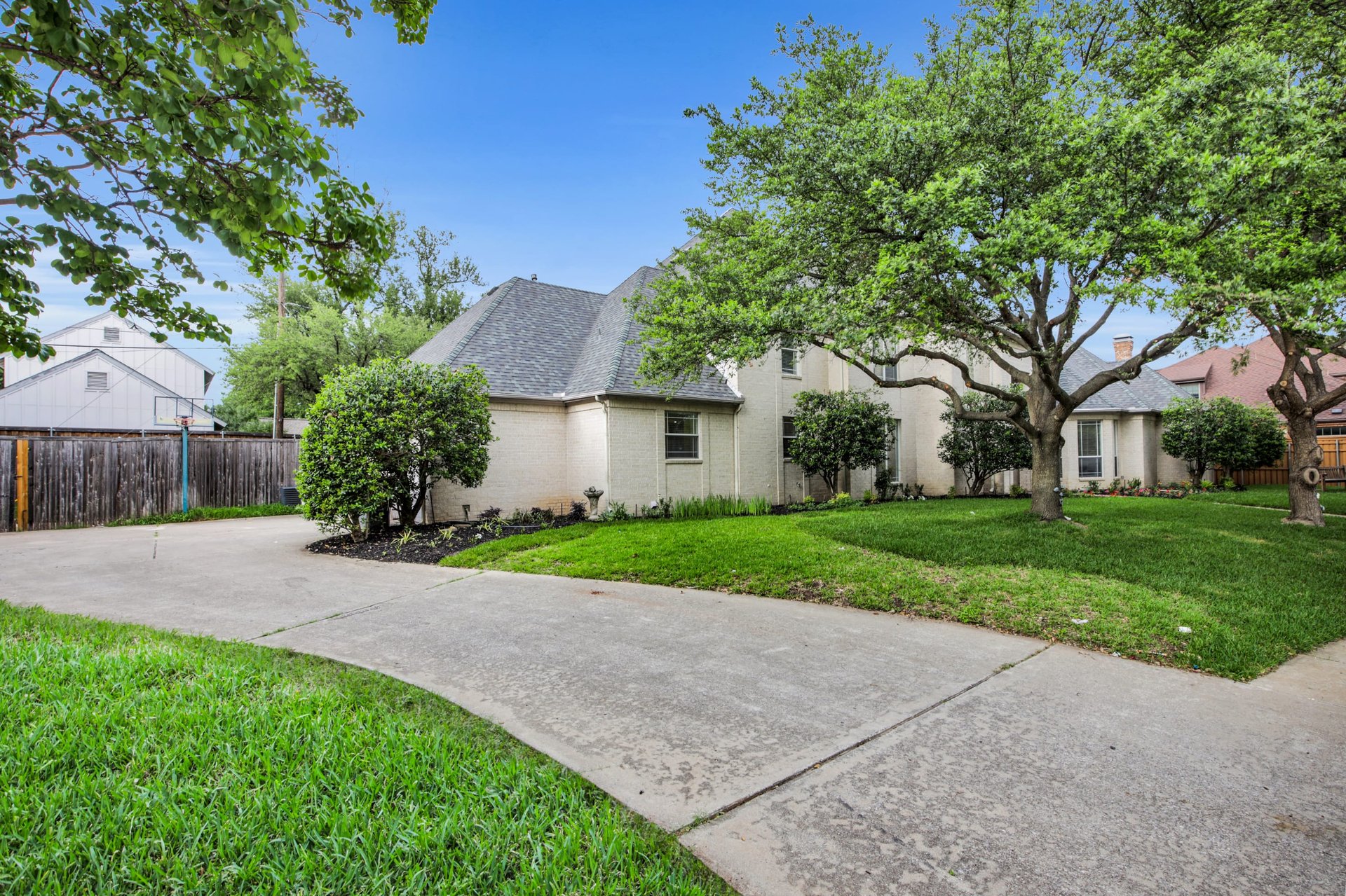 4205 Rosa Court