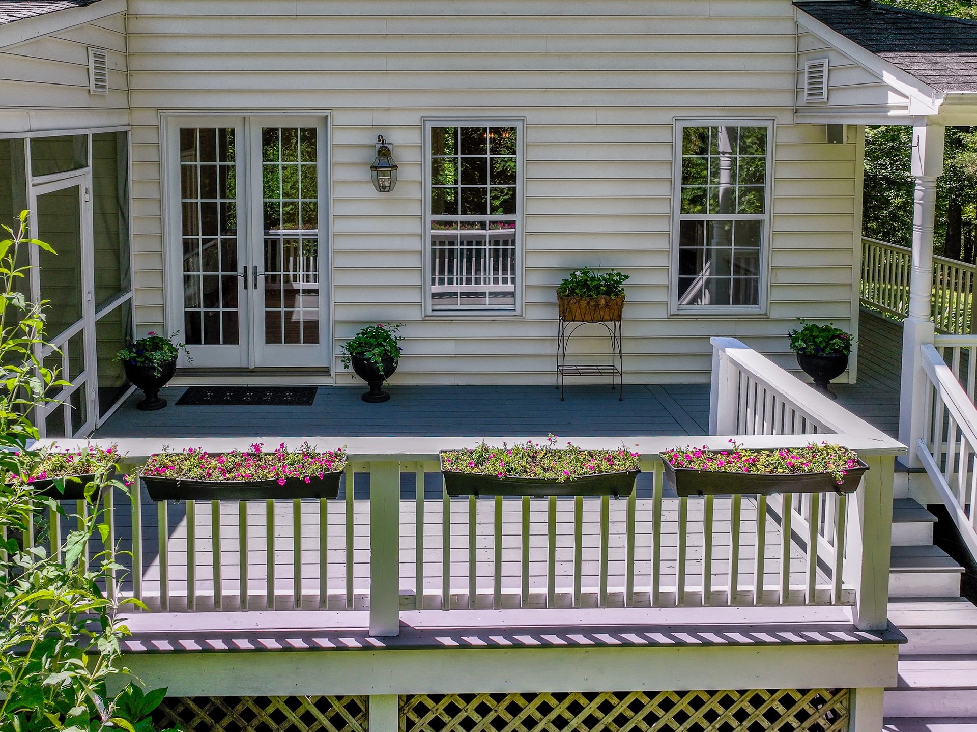 2444 MAPLE RIDGE DR