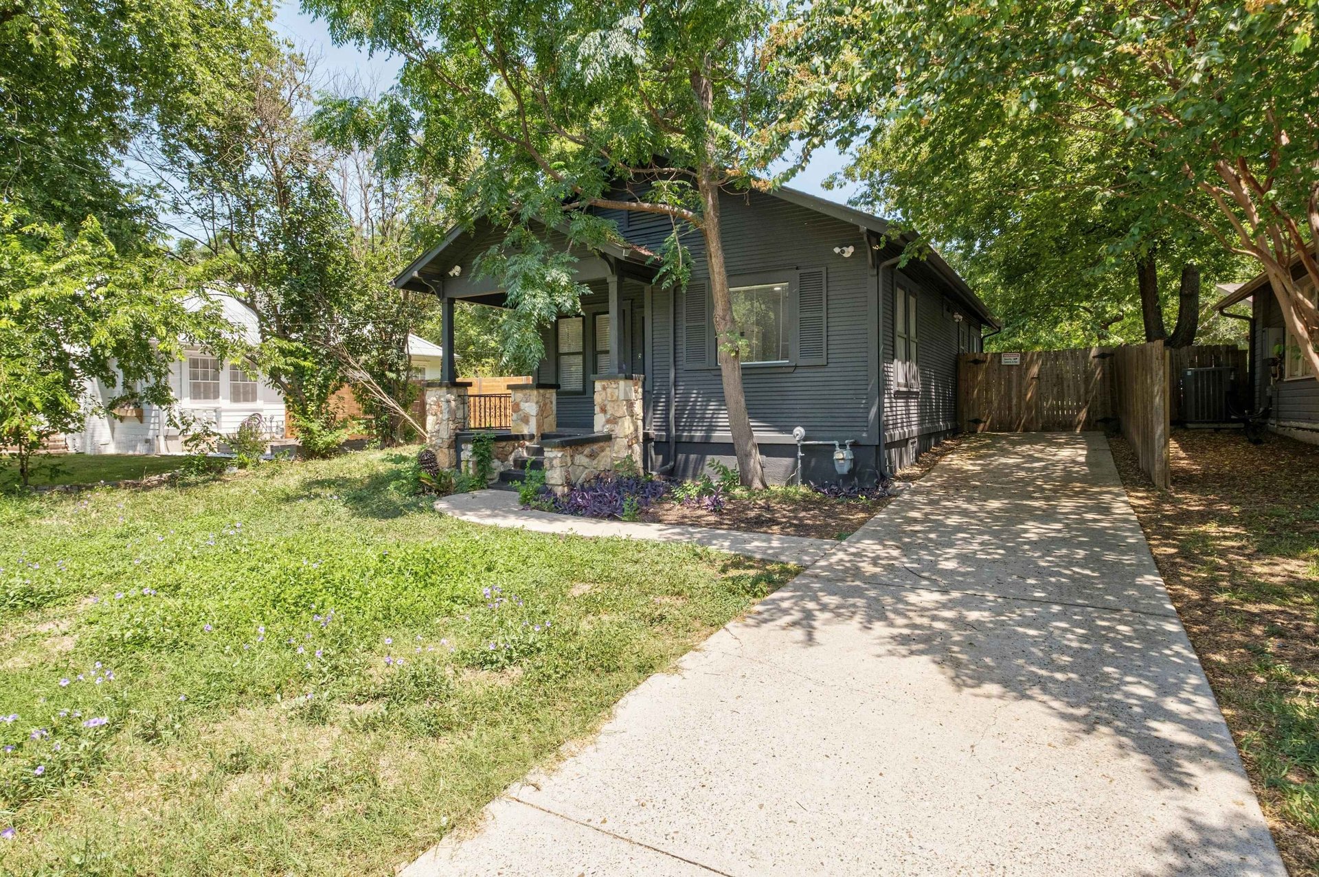2712 E. 22nd Street 