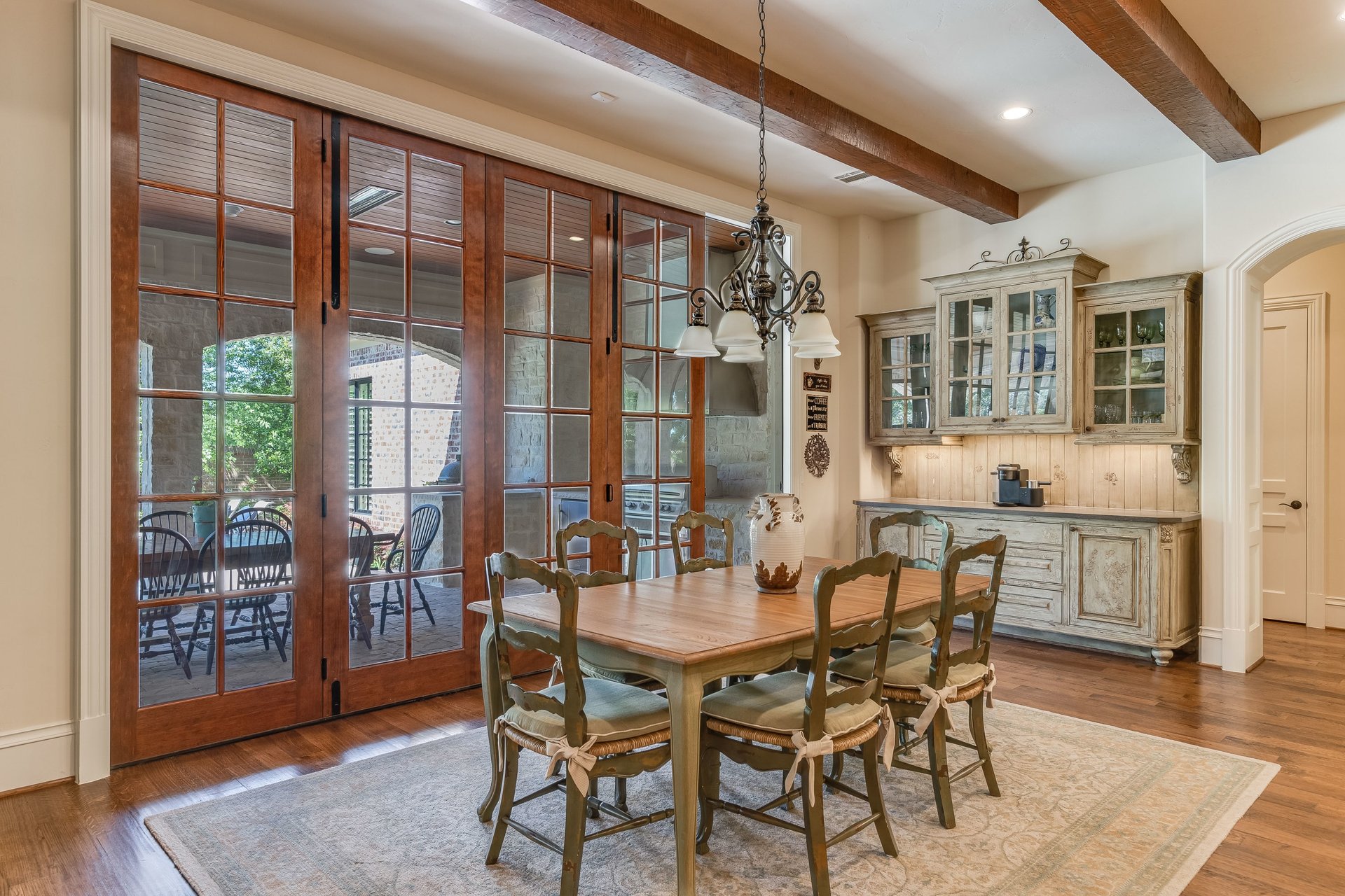 6400 Drawbridge Lane