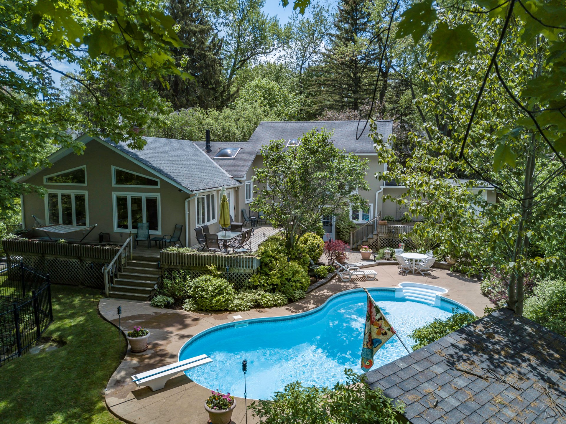 1421 Glenburnie Road