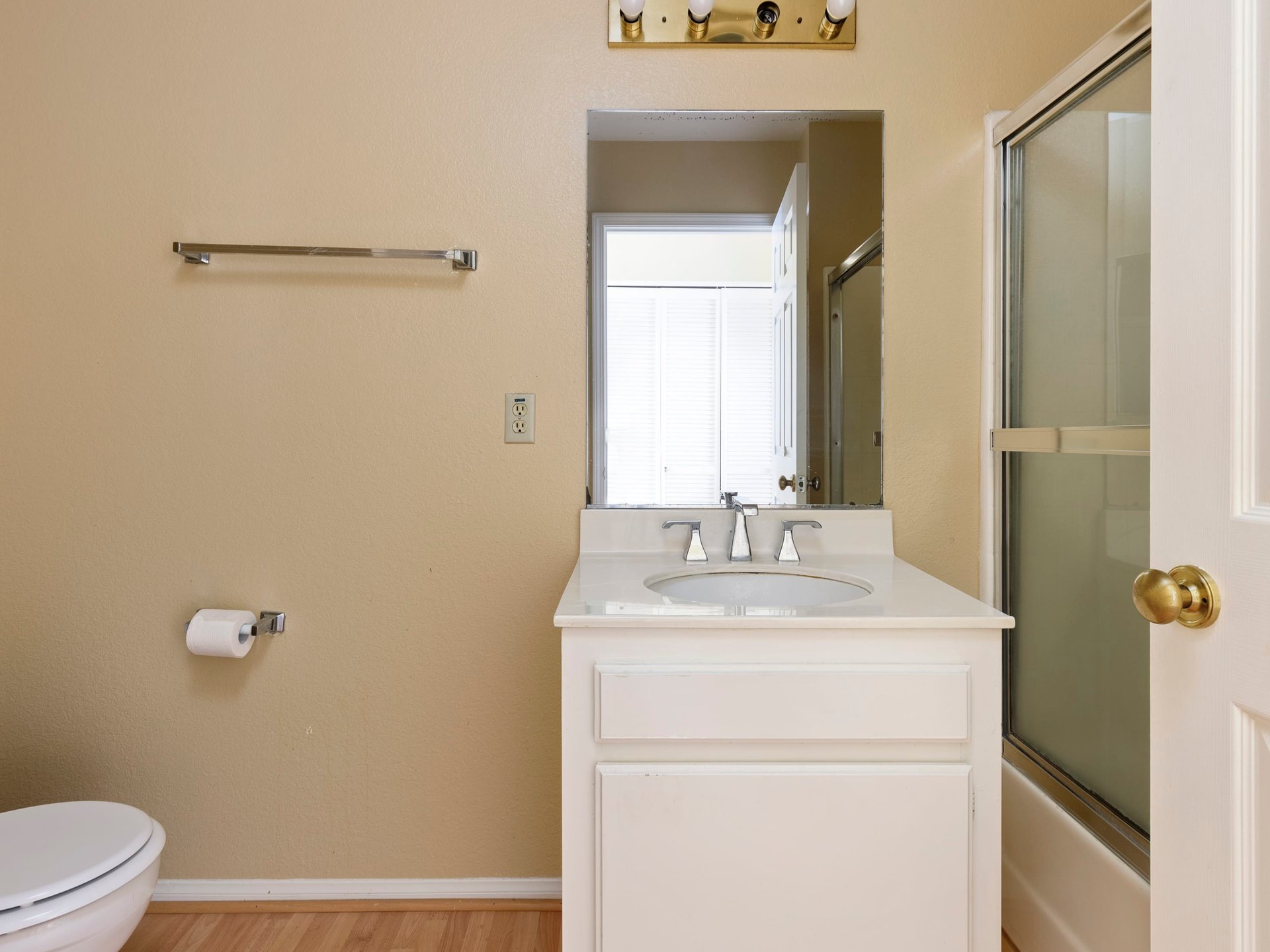 1345 E Grand Avenue Unit: D