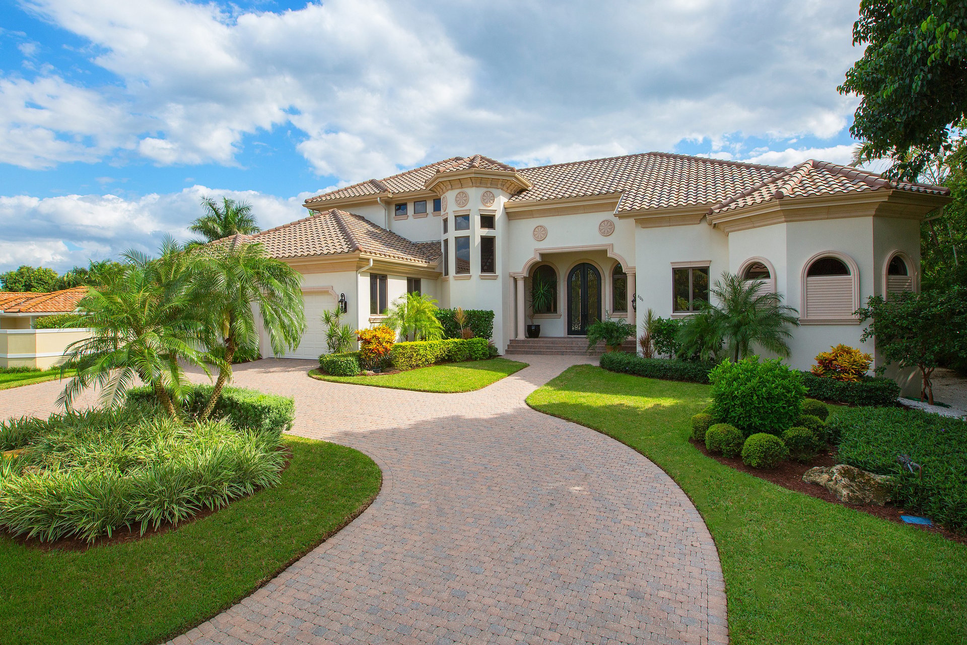 606 Binnacle Dr