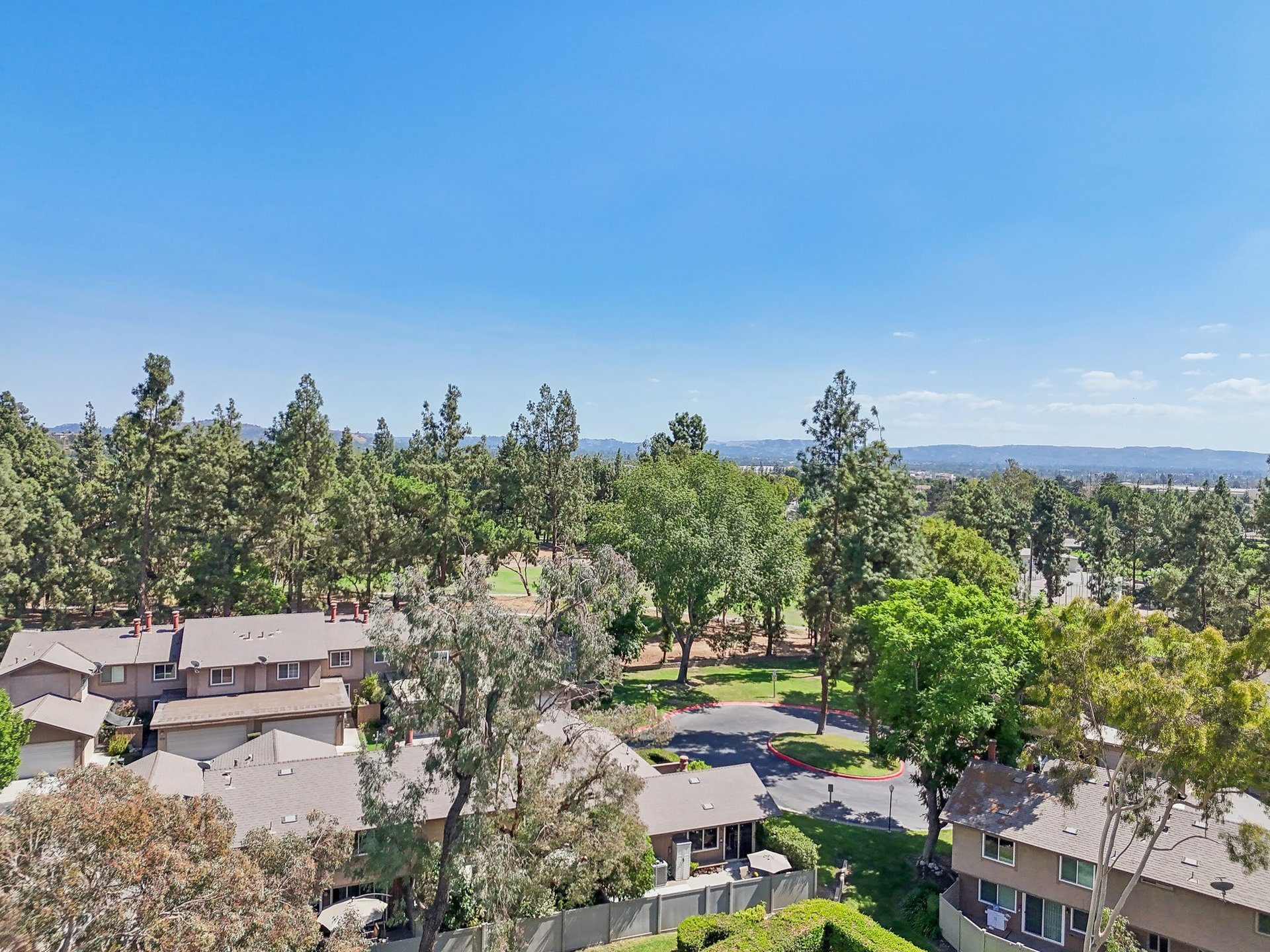 599 W. Point O'Woods