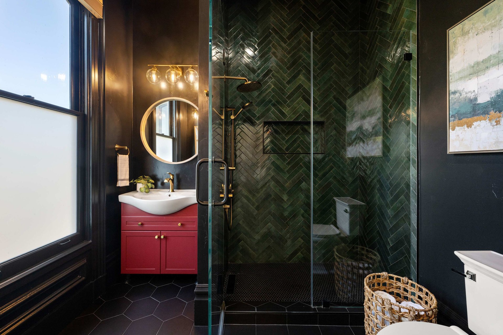 Full-Floor Flat in Vibrant San Francisco Location