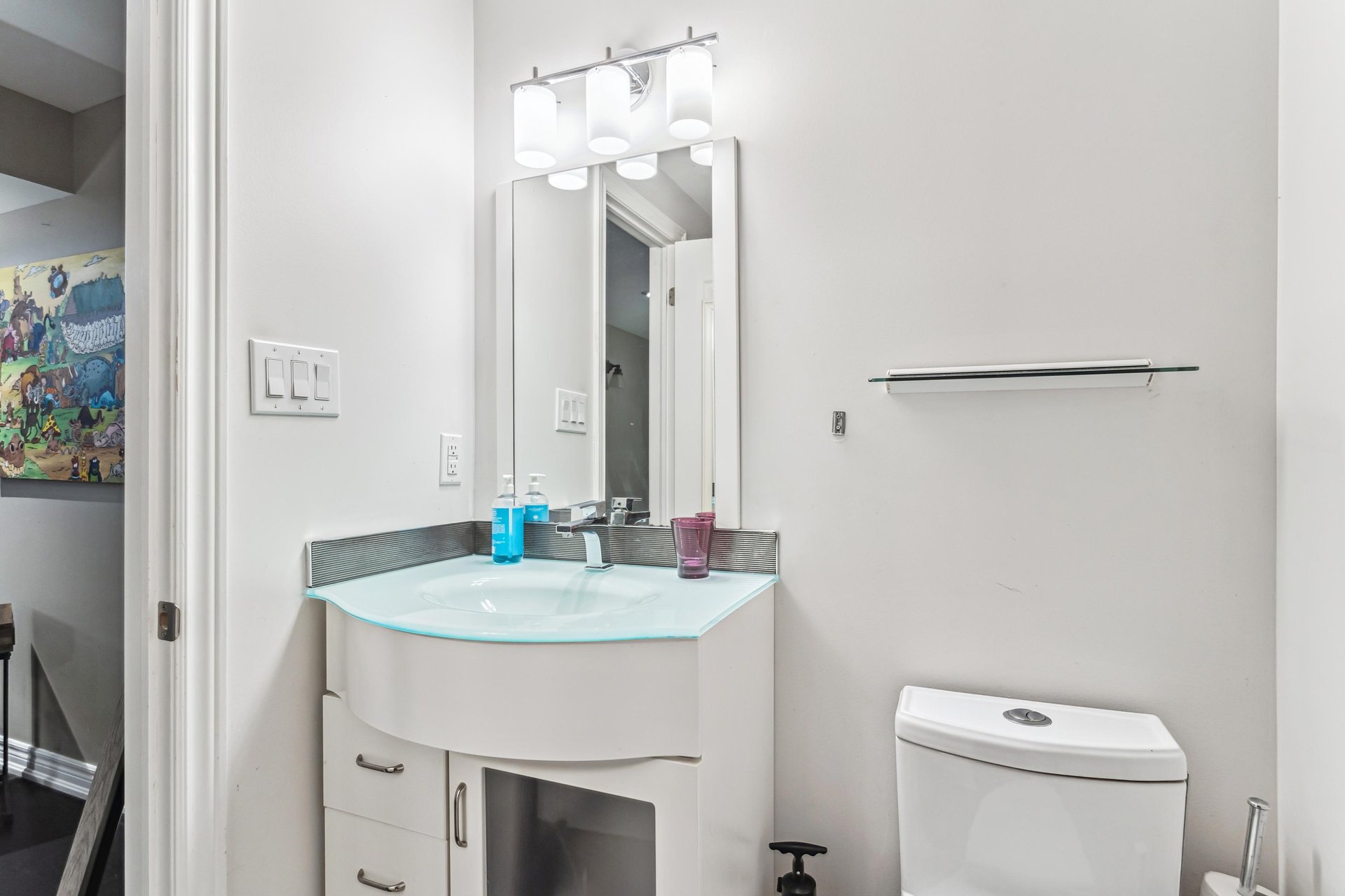 Gorgeous 3 Bedroom Semi- Detached