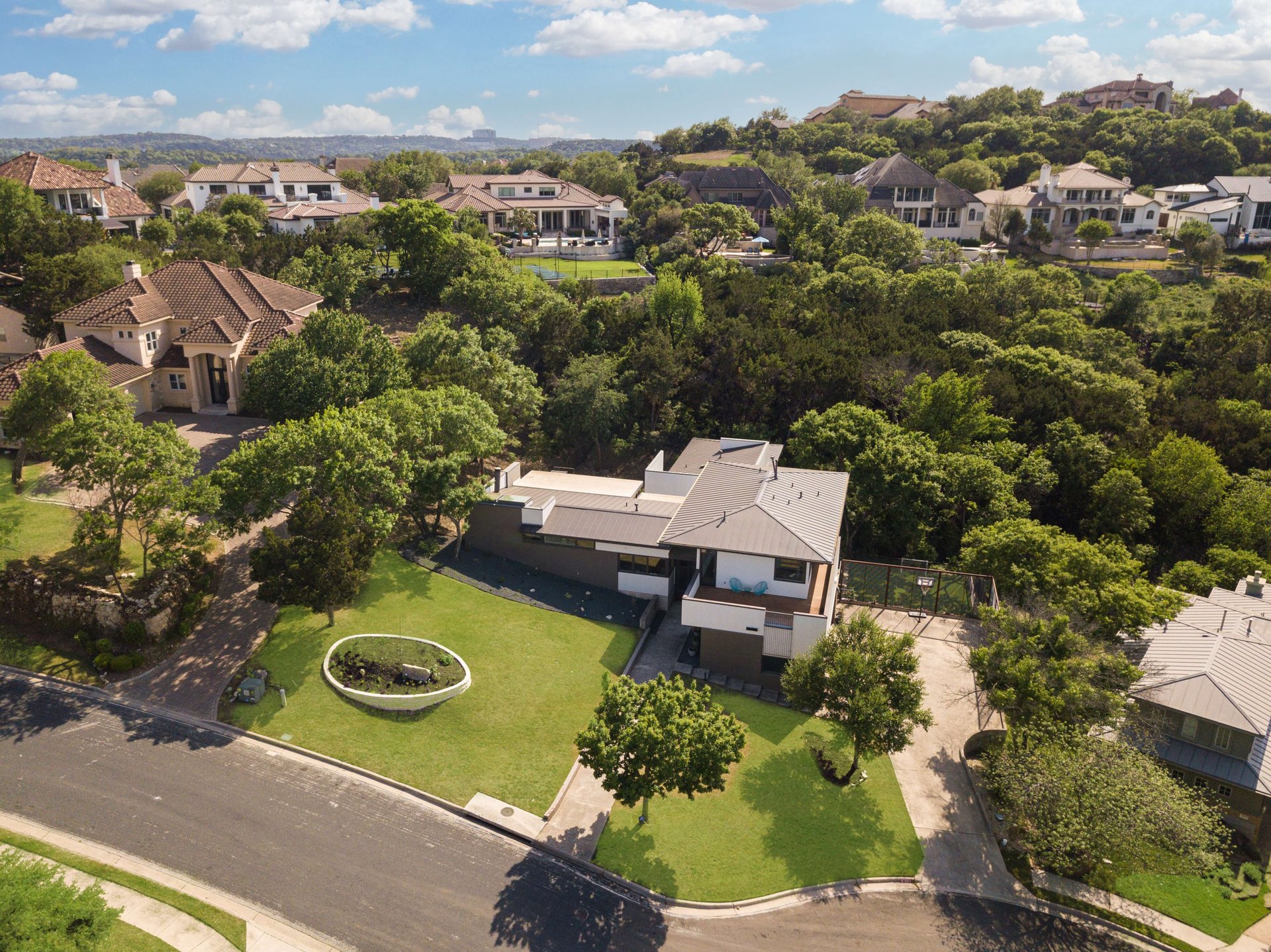 5613 Clarion Cove