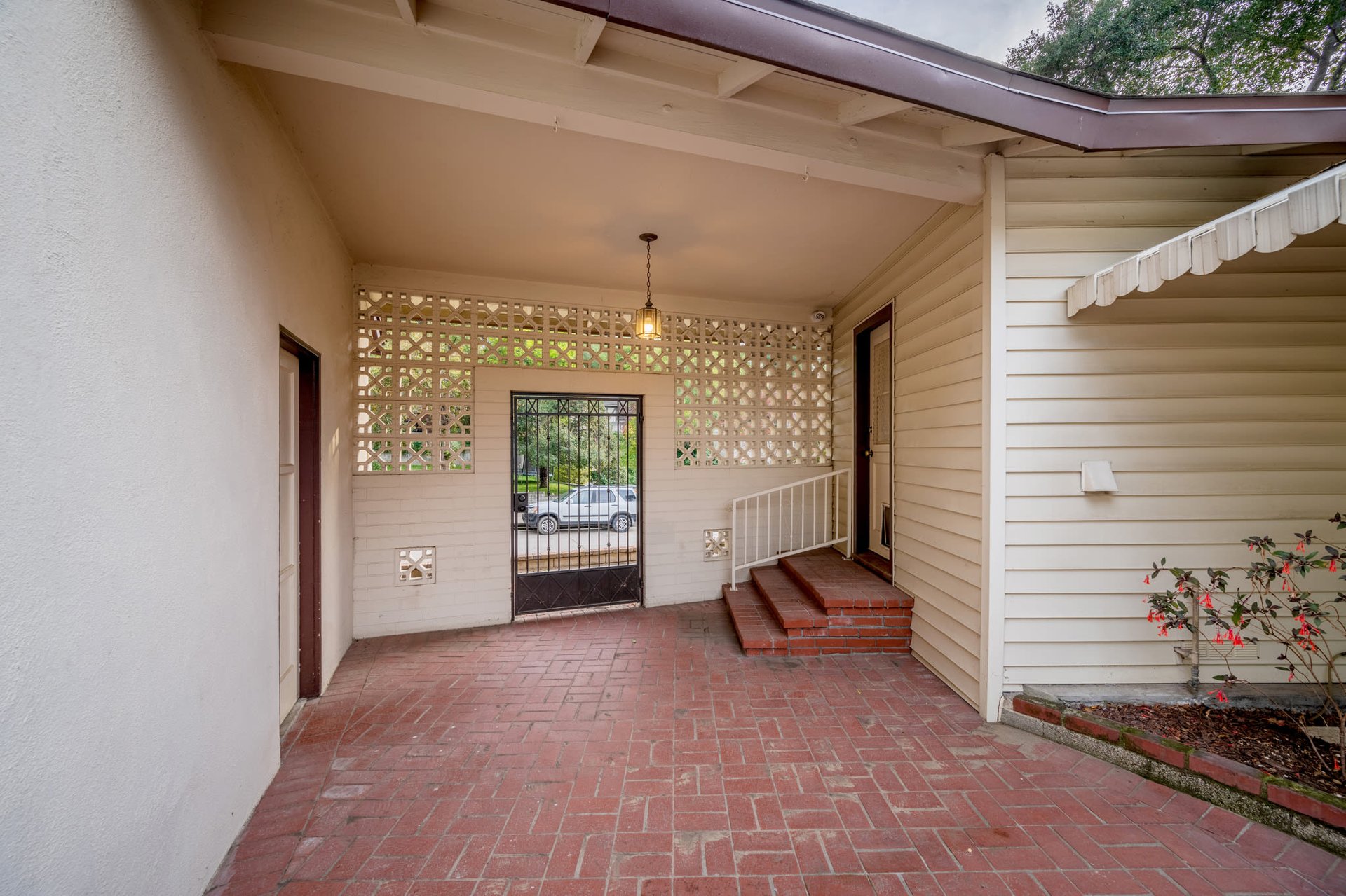3200 Sparr Blvd.