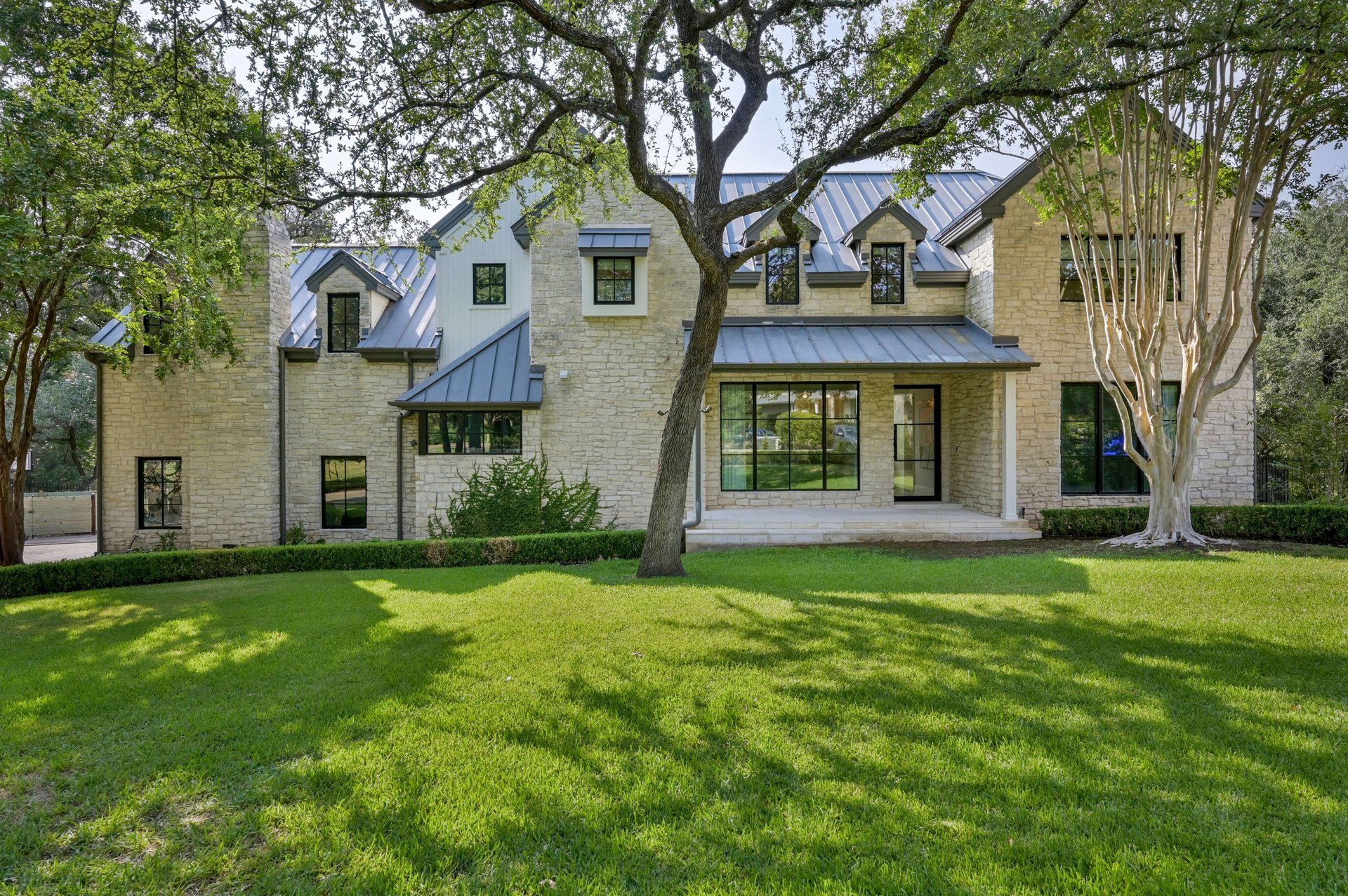 2501 Berenson Lane