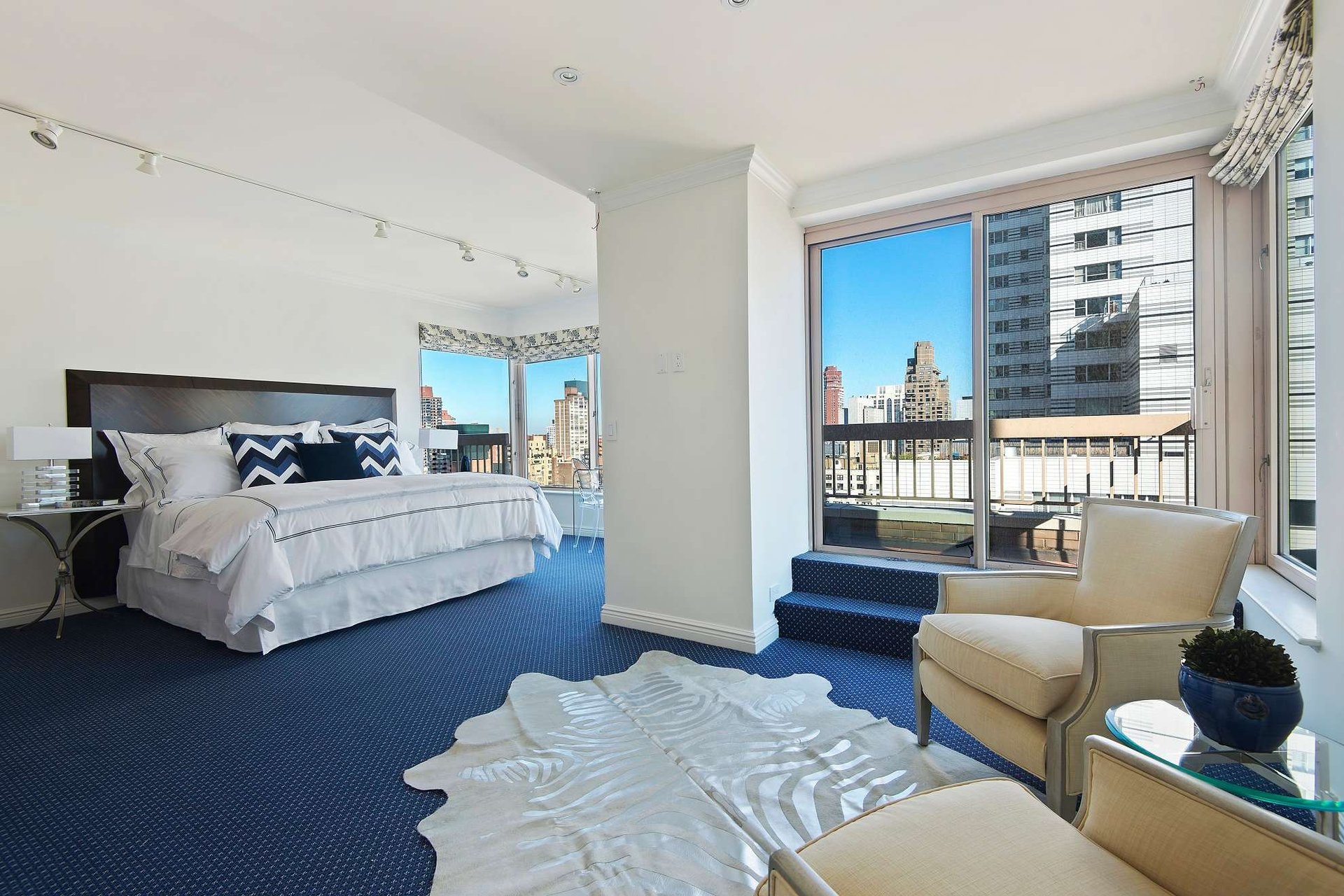 Sprawling Condo at 200 East 69th Street